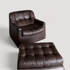 Airborne Leather Lounge Chairs and Ottomans, Brown Leather, France, 1970s