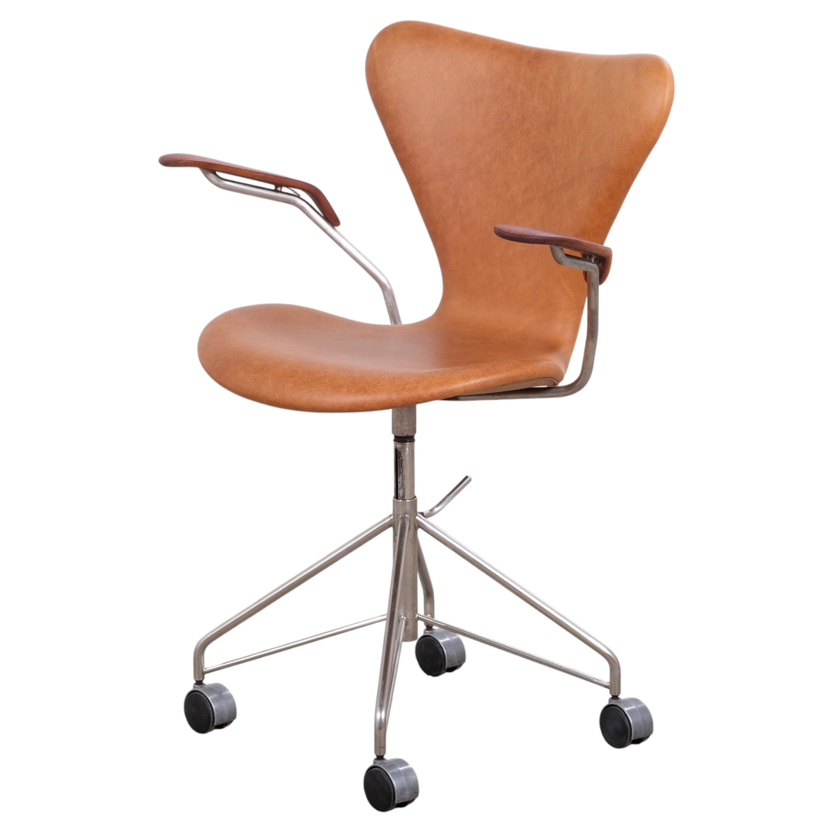 Arne Jacobsen, Bürostuhl Modell 3217 für Fritz Hansen, 1950er Jahre im Angebot