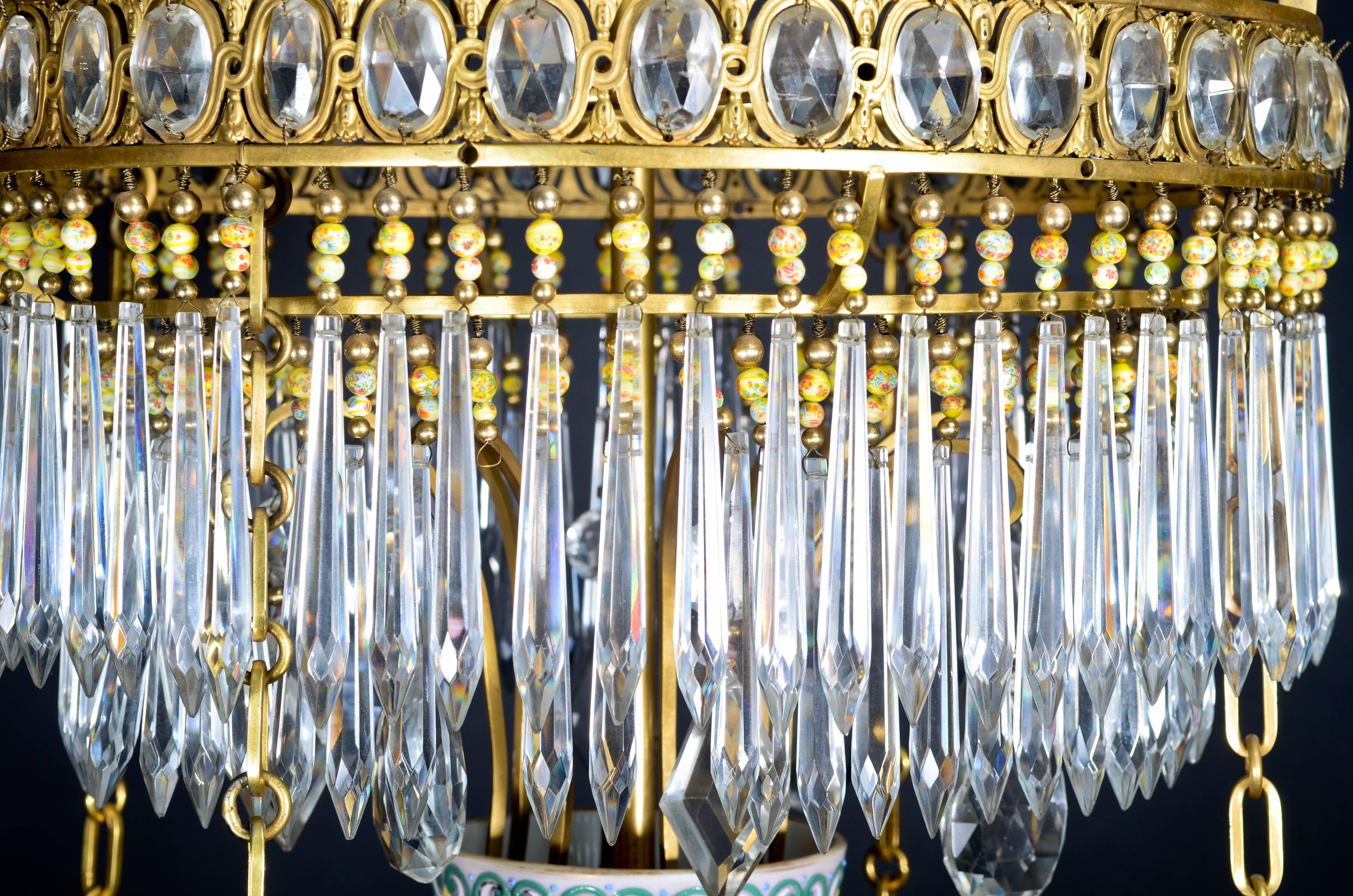 Großer Palast- und großer antiker russischer neoklassizistischer Kronleuchter aus vergoldeter Bronze und Kristall im Zustand „Gut“ im Angebot in New York, NY
