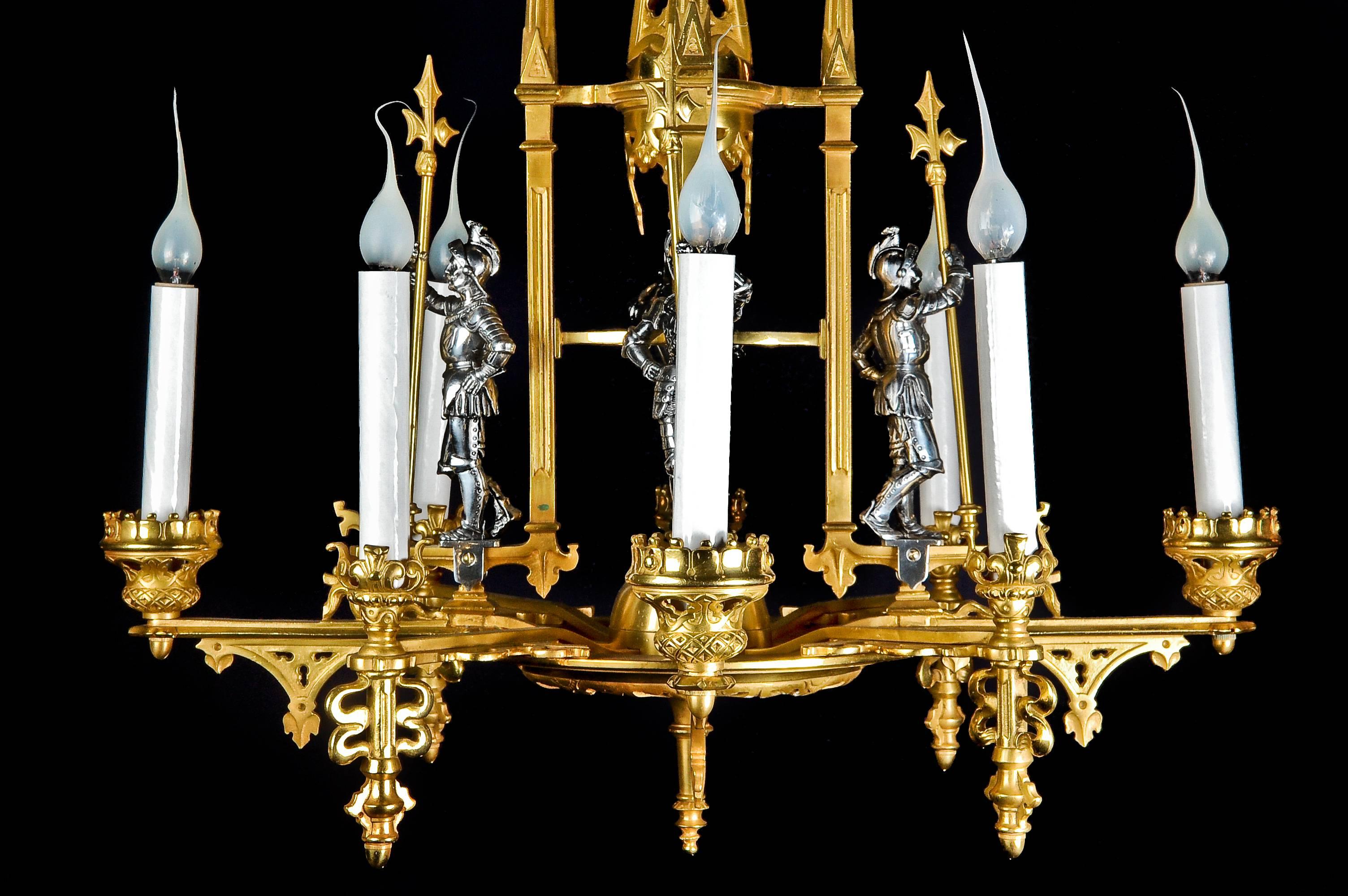 Araña Figural Francesa Estilo Luis XVI de Bronce Dorado y Plateado en Bueno estado para la venta en New York, NY