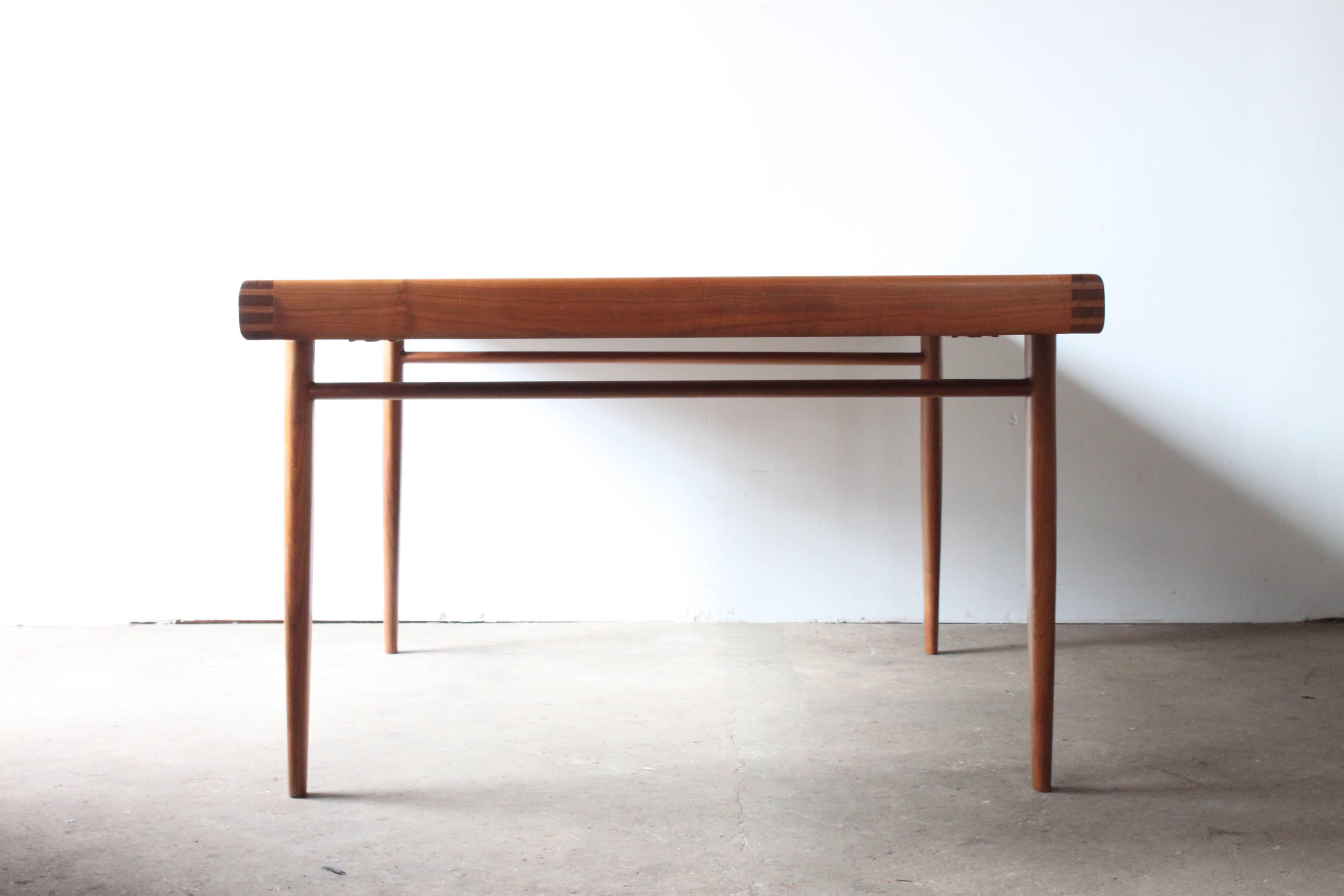 Mid-Century Modern Walnut Dining Table by George Nakashima for Widdicomb