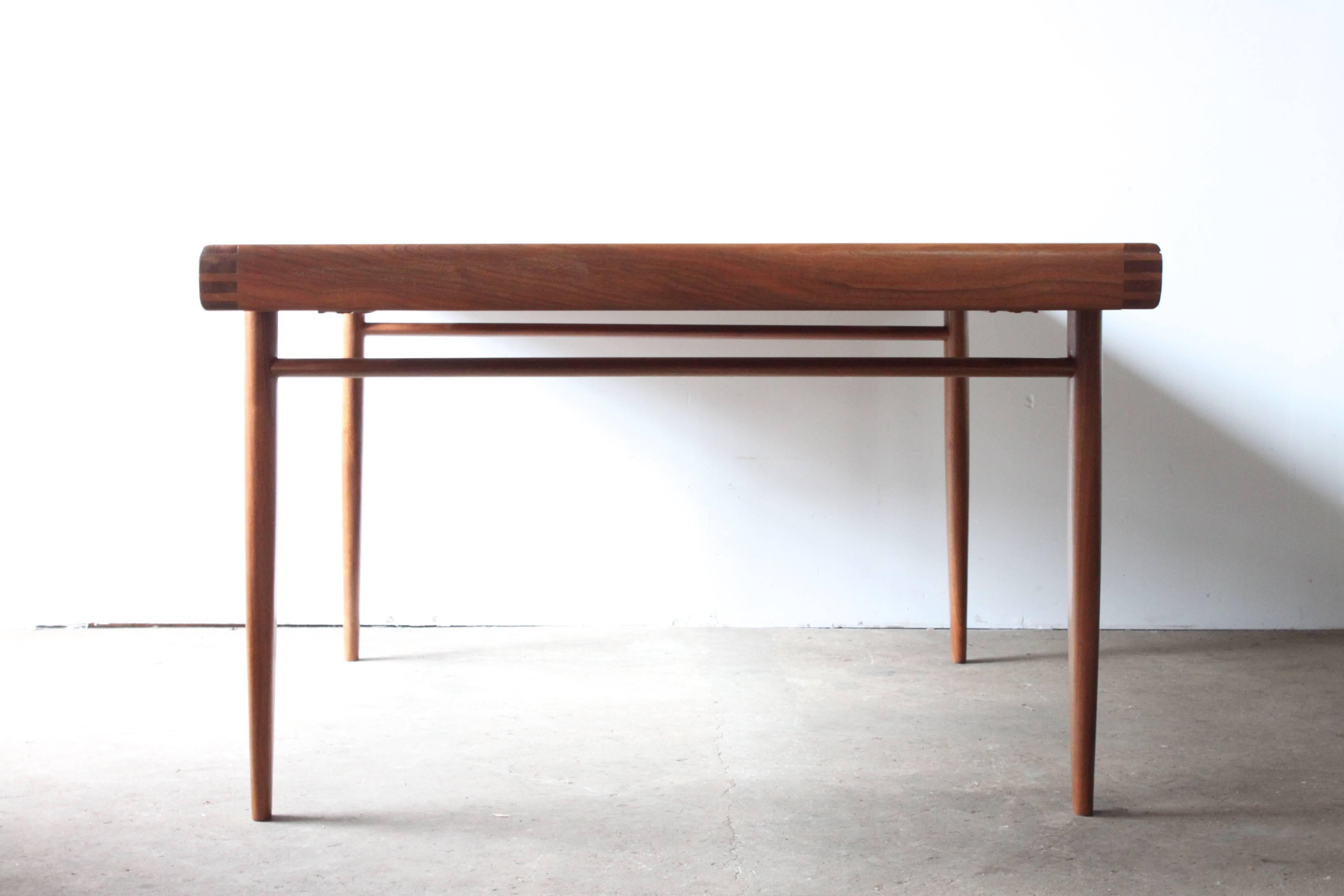 Mid-20th Century Walnut Dining Table by George Nakashima for Widdicomb