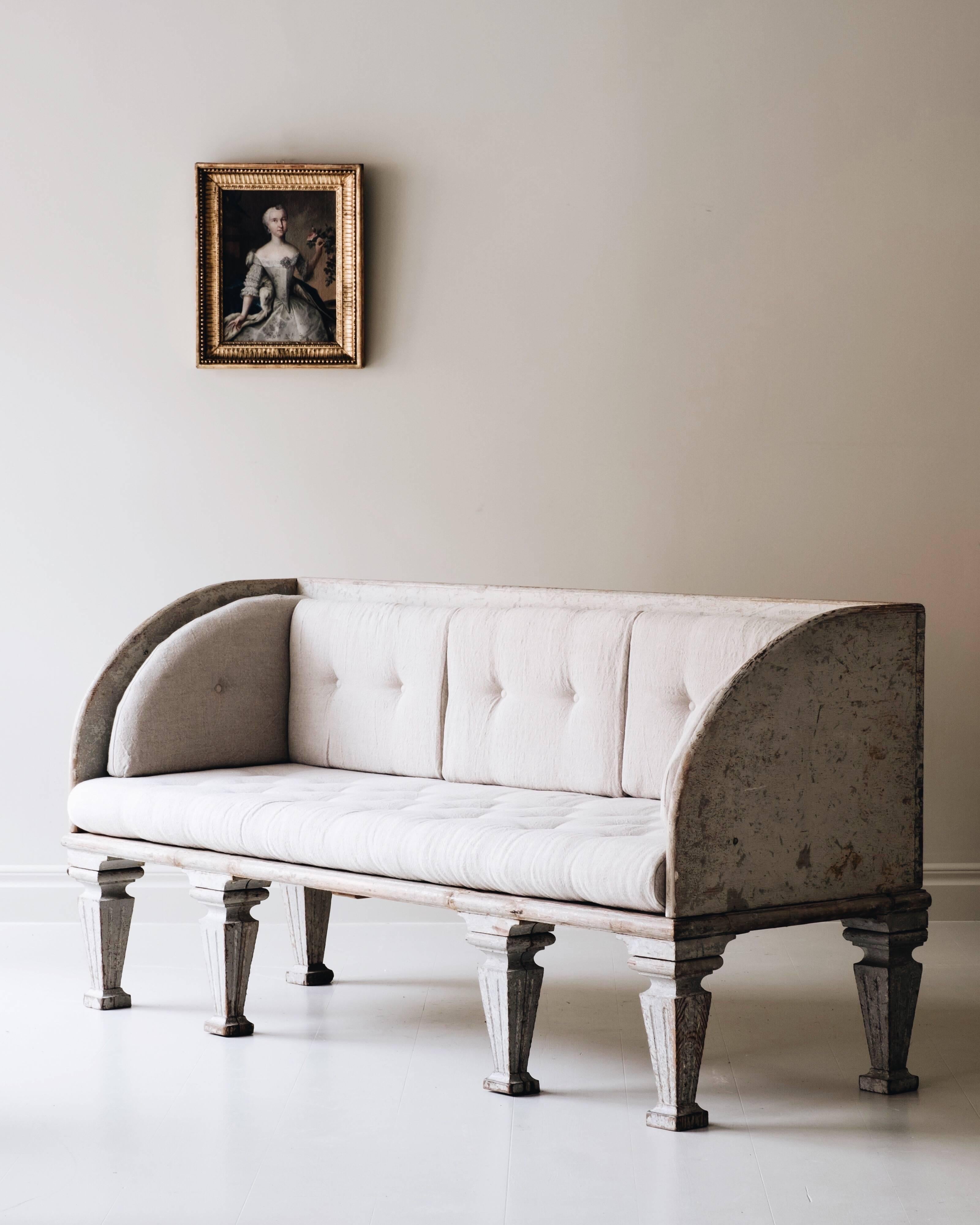 Remarkable and most unusual Swedish 19th century Gustavian sofa in original color, circa 1810.

During a short period, 1800-1810 some furniture makers did furniture to look like they where made of stone like this sofa. Inspired by the Roman Empire