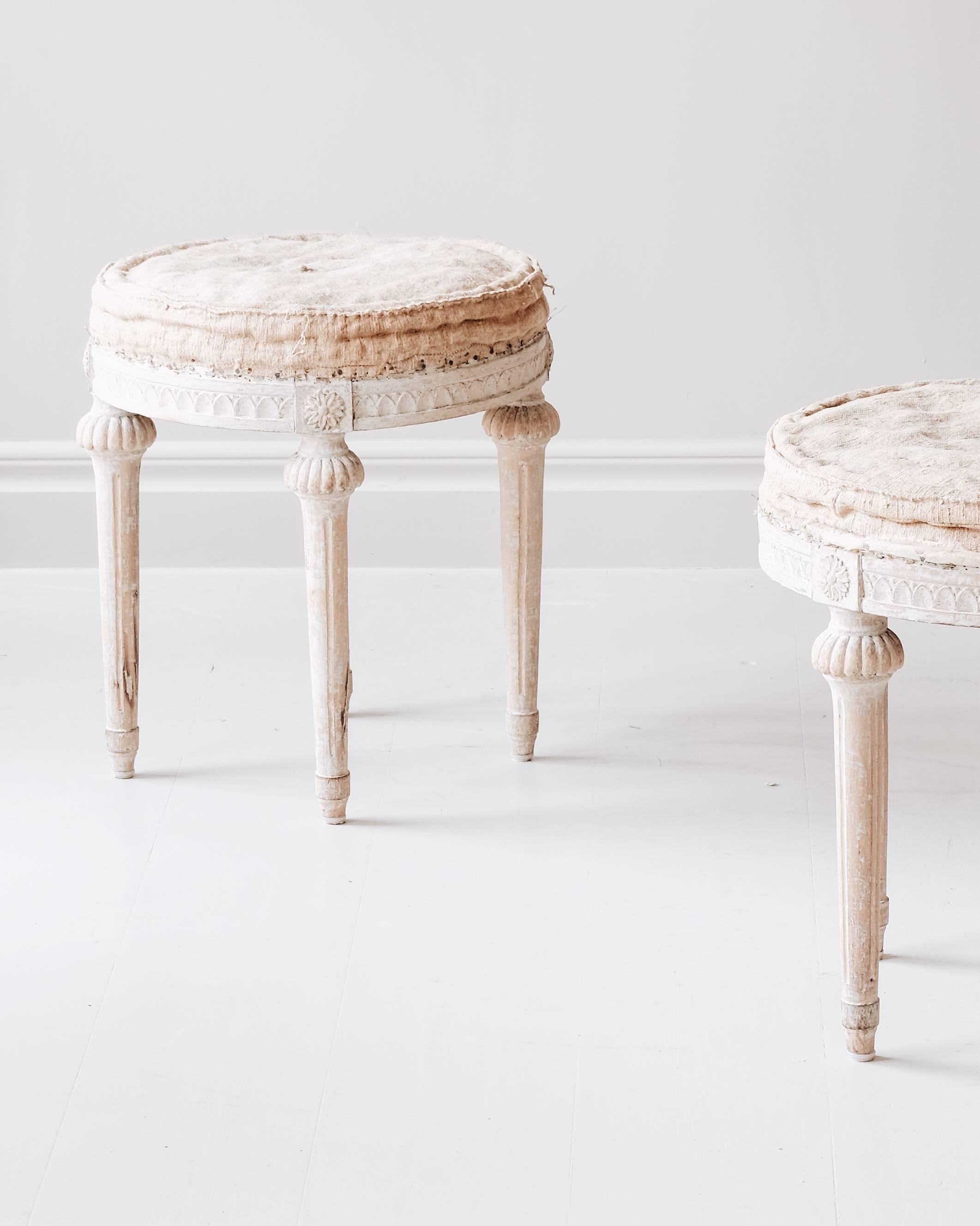 18th Century Gustavian Stools In Good Condition In Mjöhult, SE