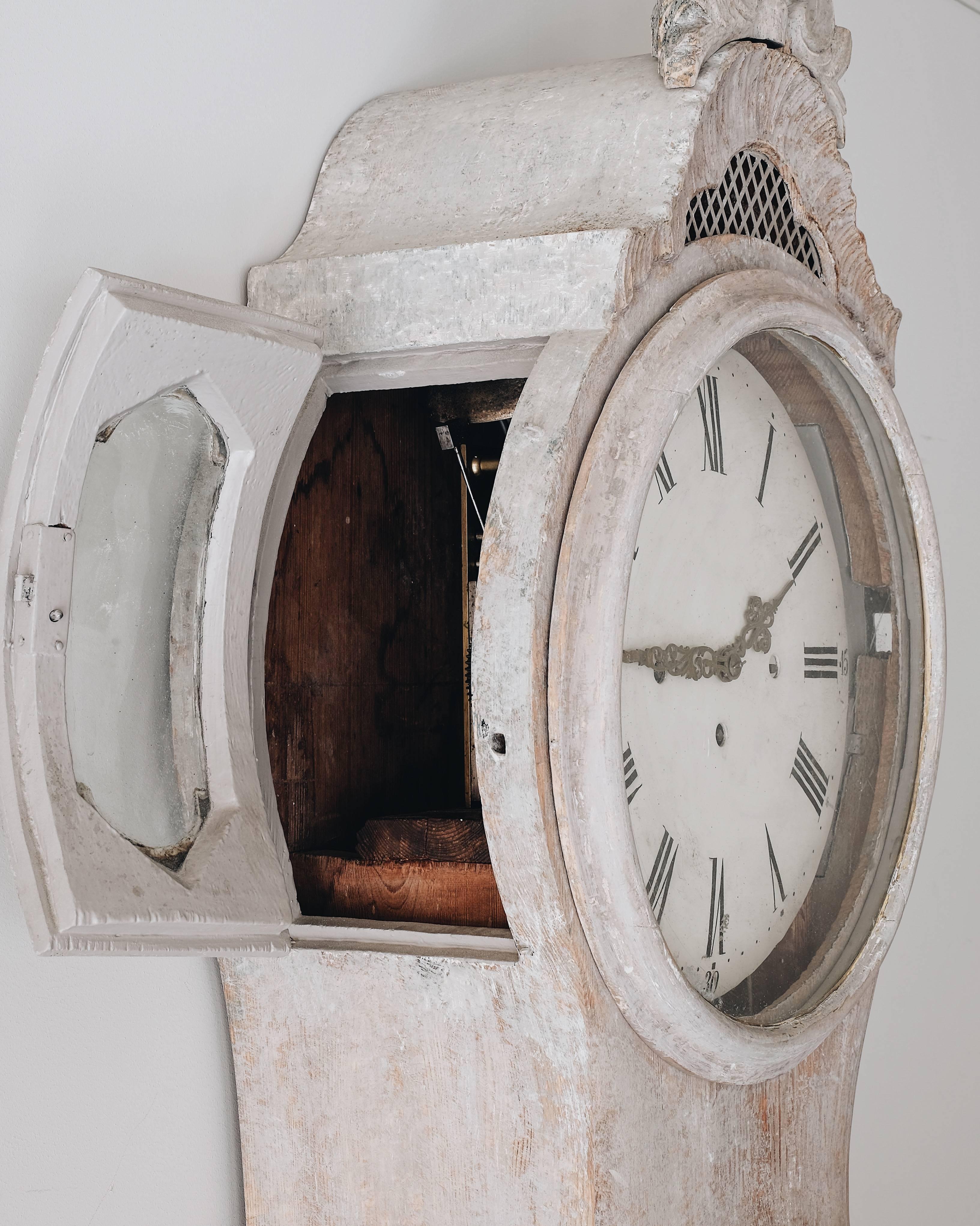 18th Century Swedish Rococo Tall Case Clock In Good Condition In Allerum, SE