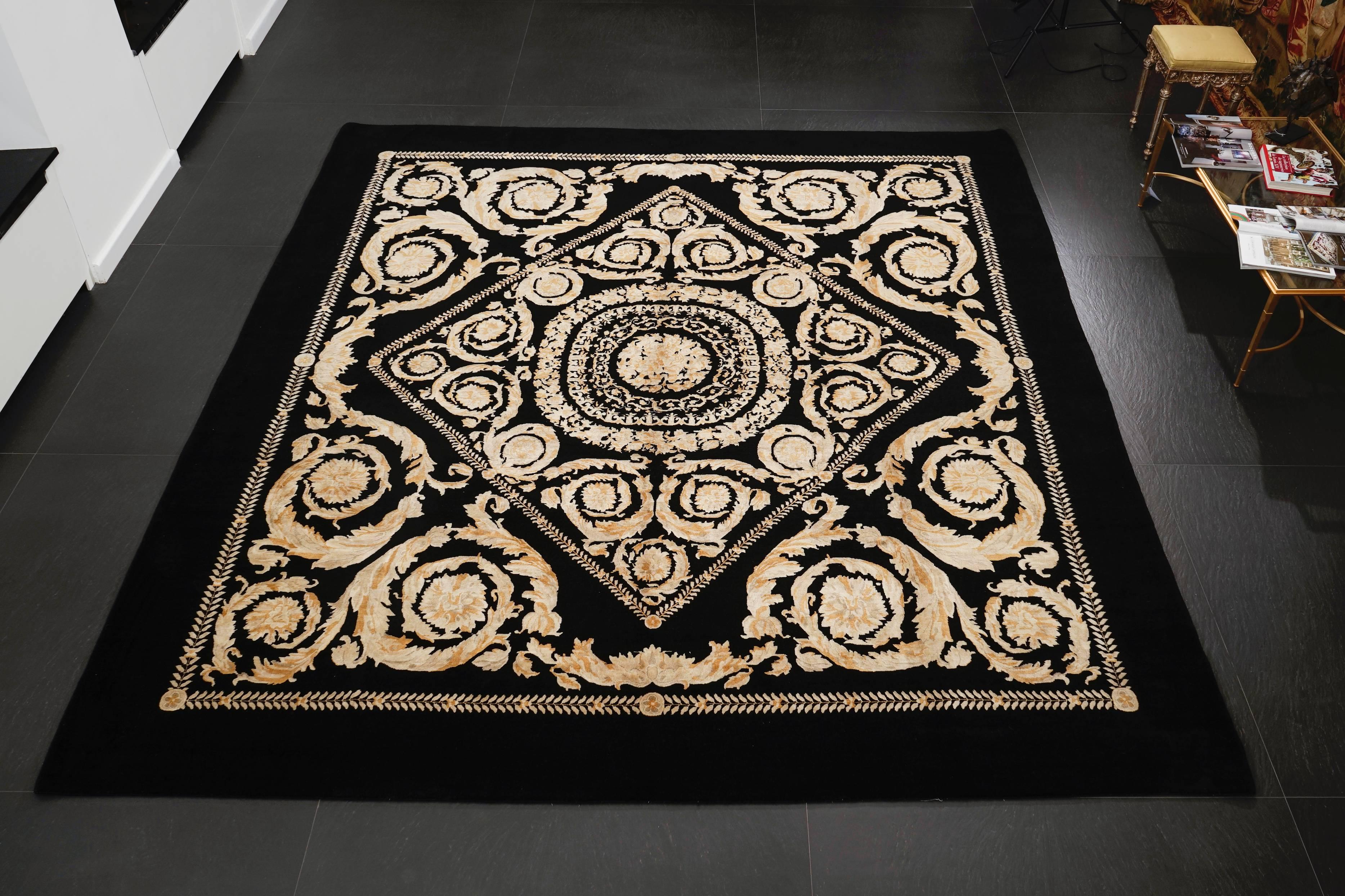 Refined Contemporary Savonnerie Style Rug For Sale 3
