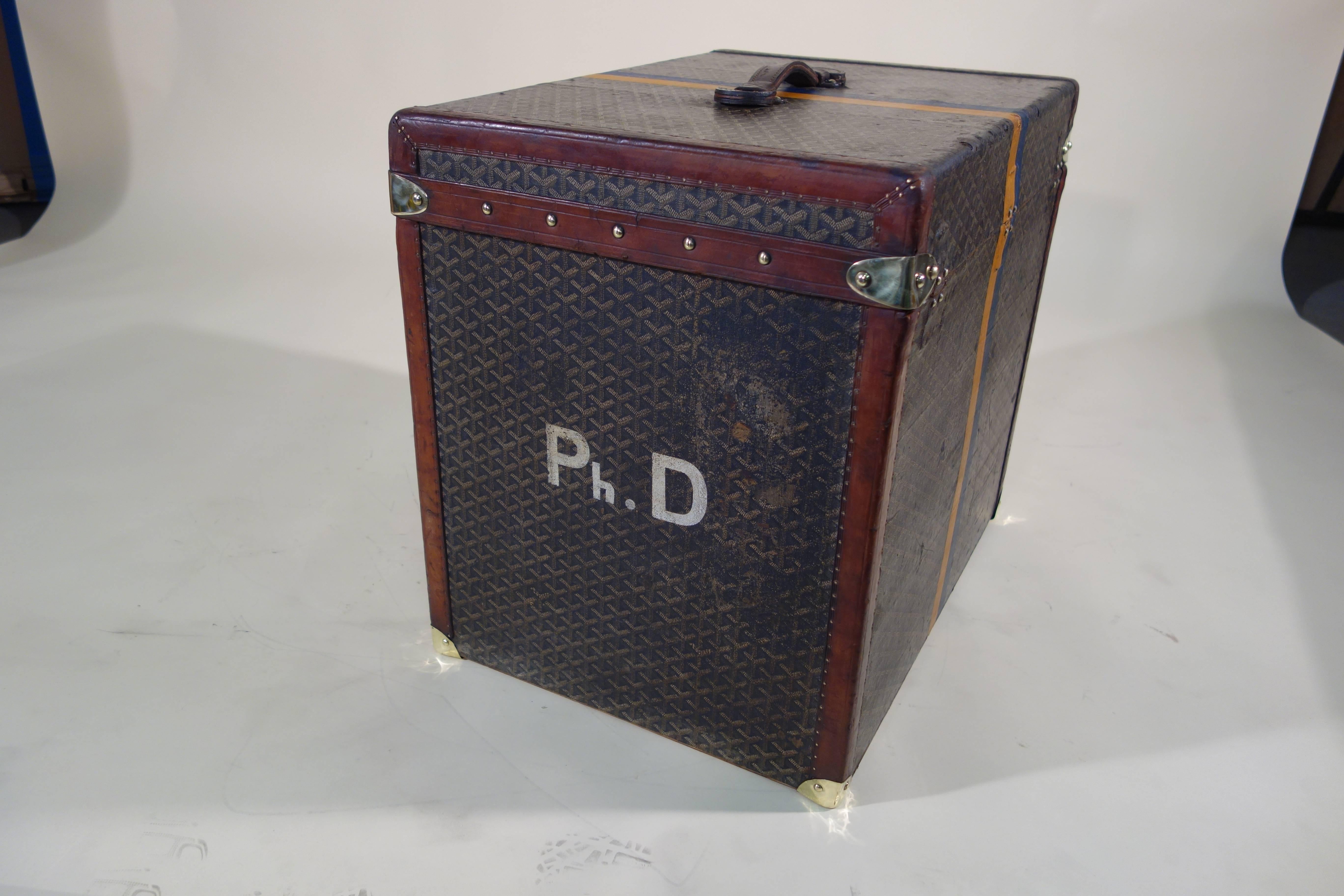 1920s Goyard Hat Trunk Chevron Canvas  4