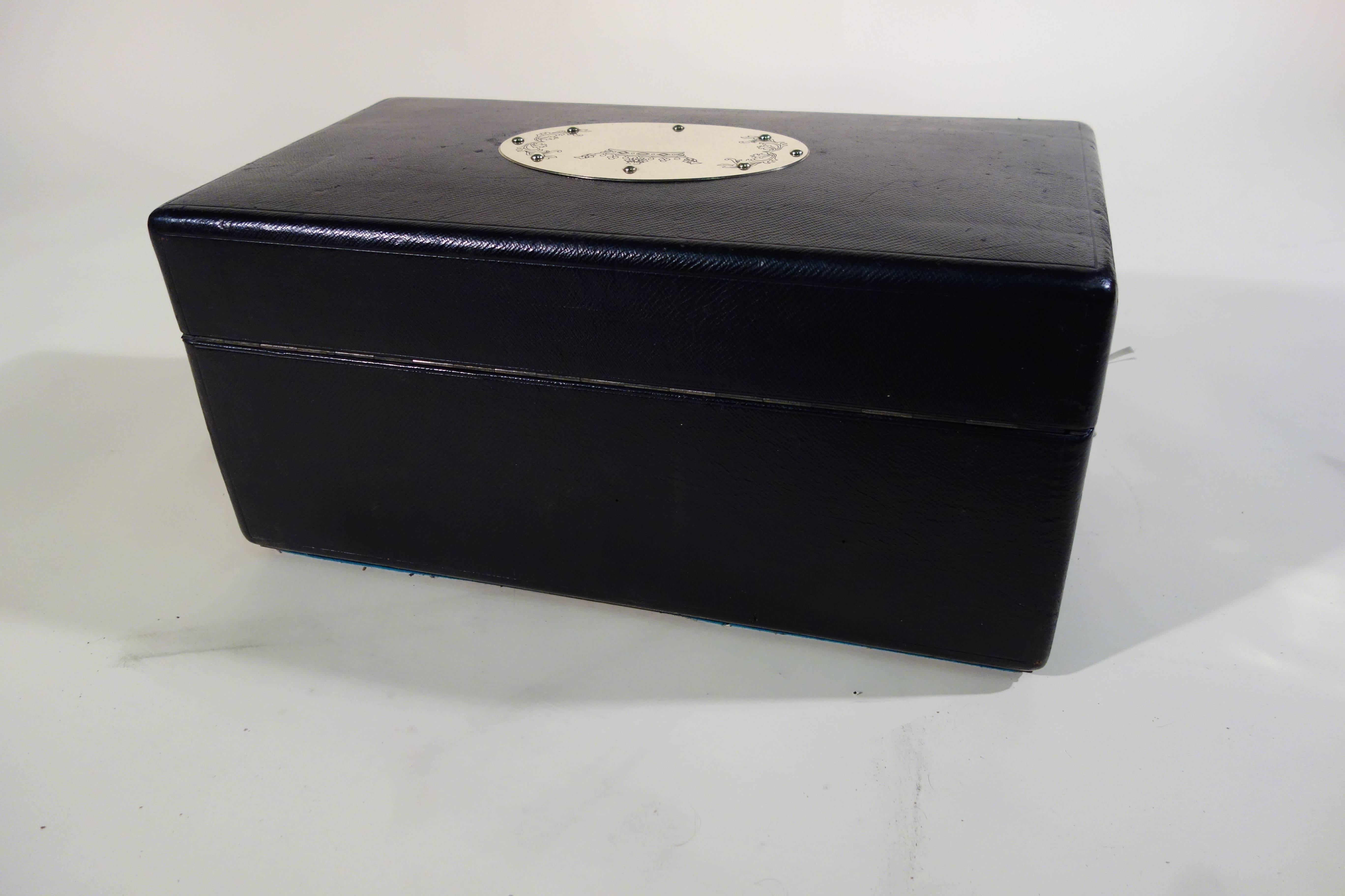 1900s Moynat Travel Box with his Key In Excellent Condition For Sale In Haguenau, FR