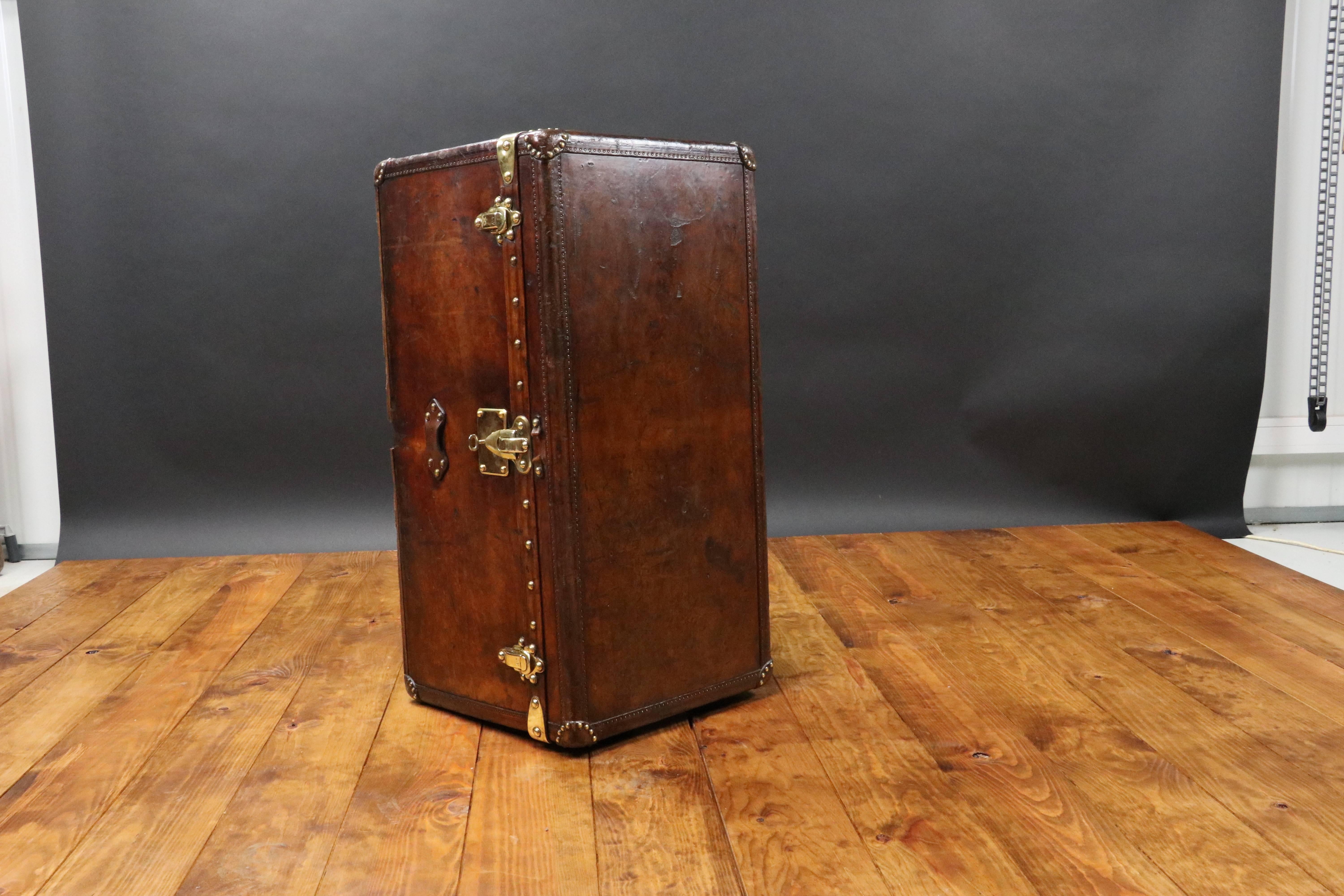 1920s Louis Vuitton Leather Trunk Malle Louis Vuitton Cuir 1