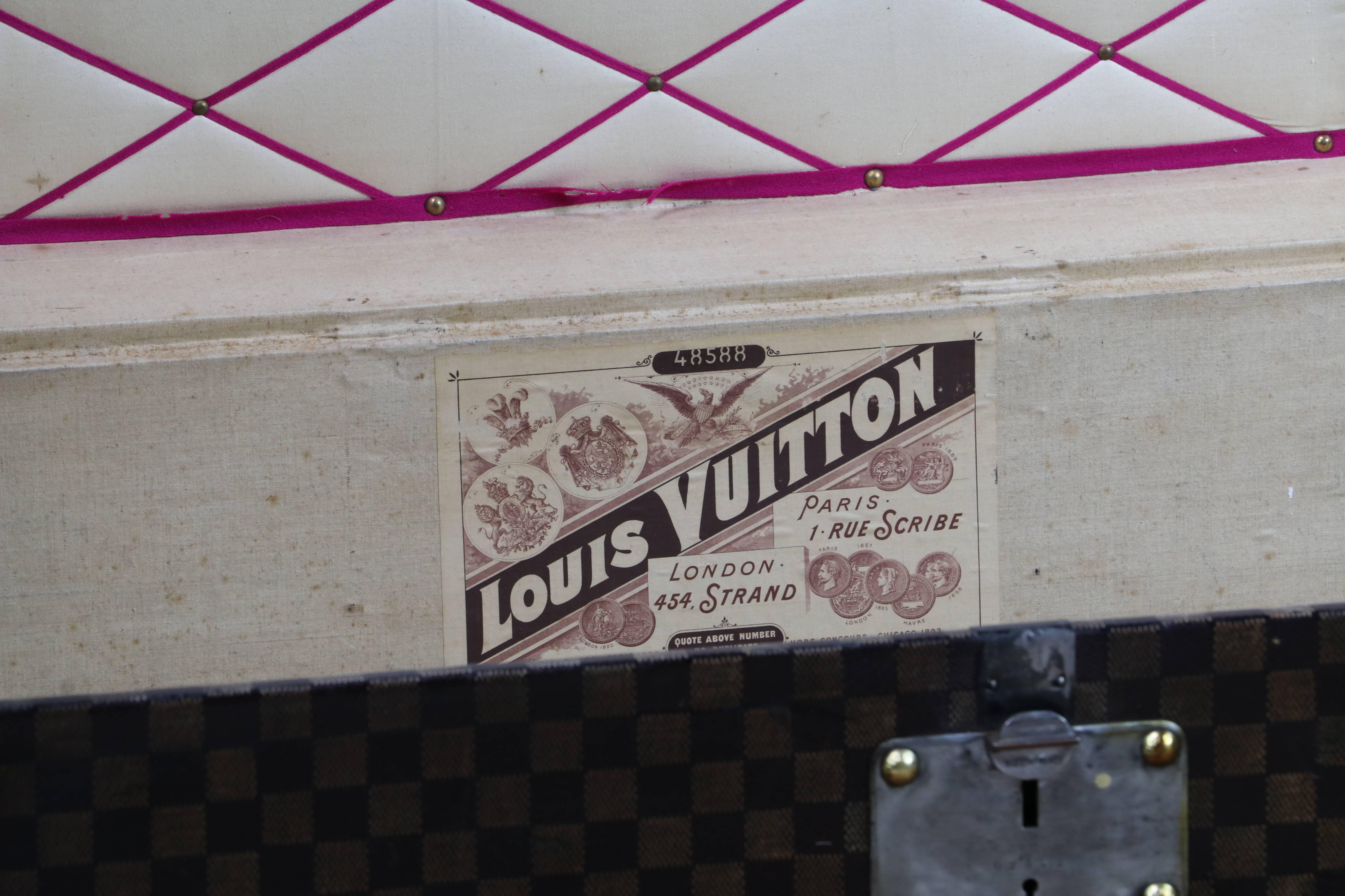 1900s Louis Vuitton Steamer Damier Canvas Trunk In Excellent Condition In Haguenau, FR