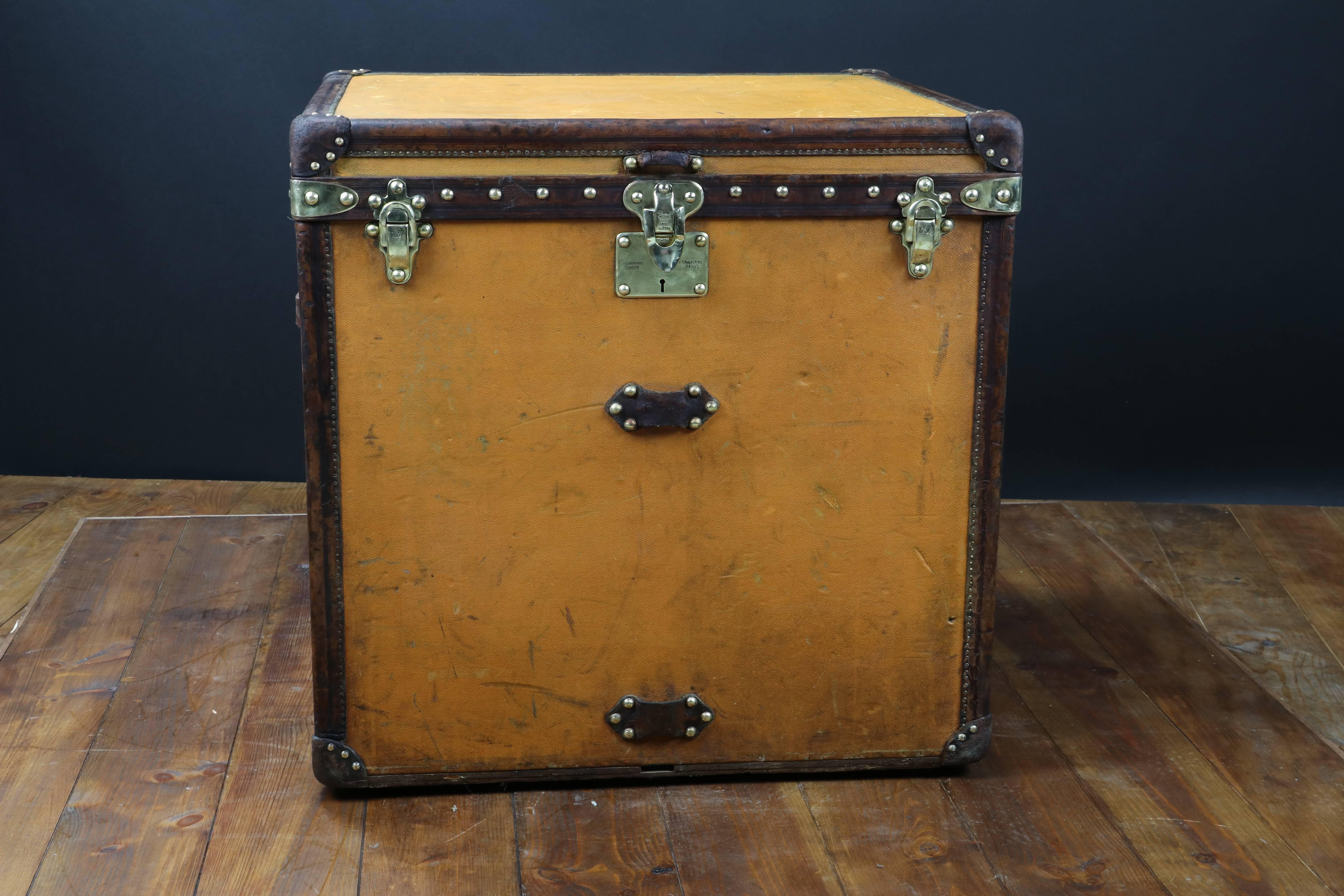 1910s Louis Vuitton Woman Hat Trunk In Good Condition In Haguenau, FR