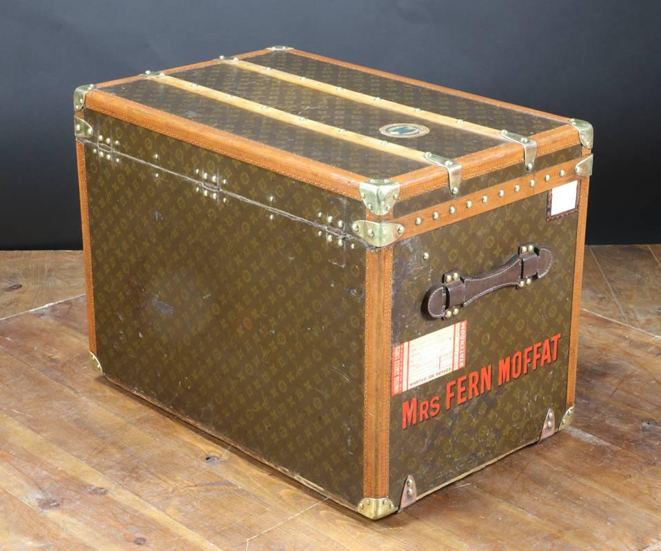 1920s Louis Vuitton Hat Trunk from Fern and John Moffat In Good Condition In Haguenau, FR