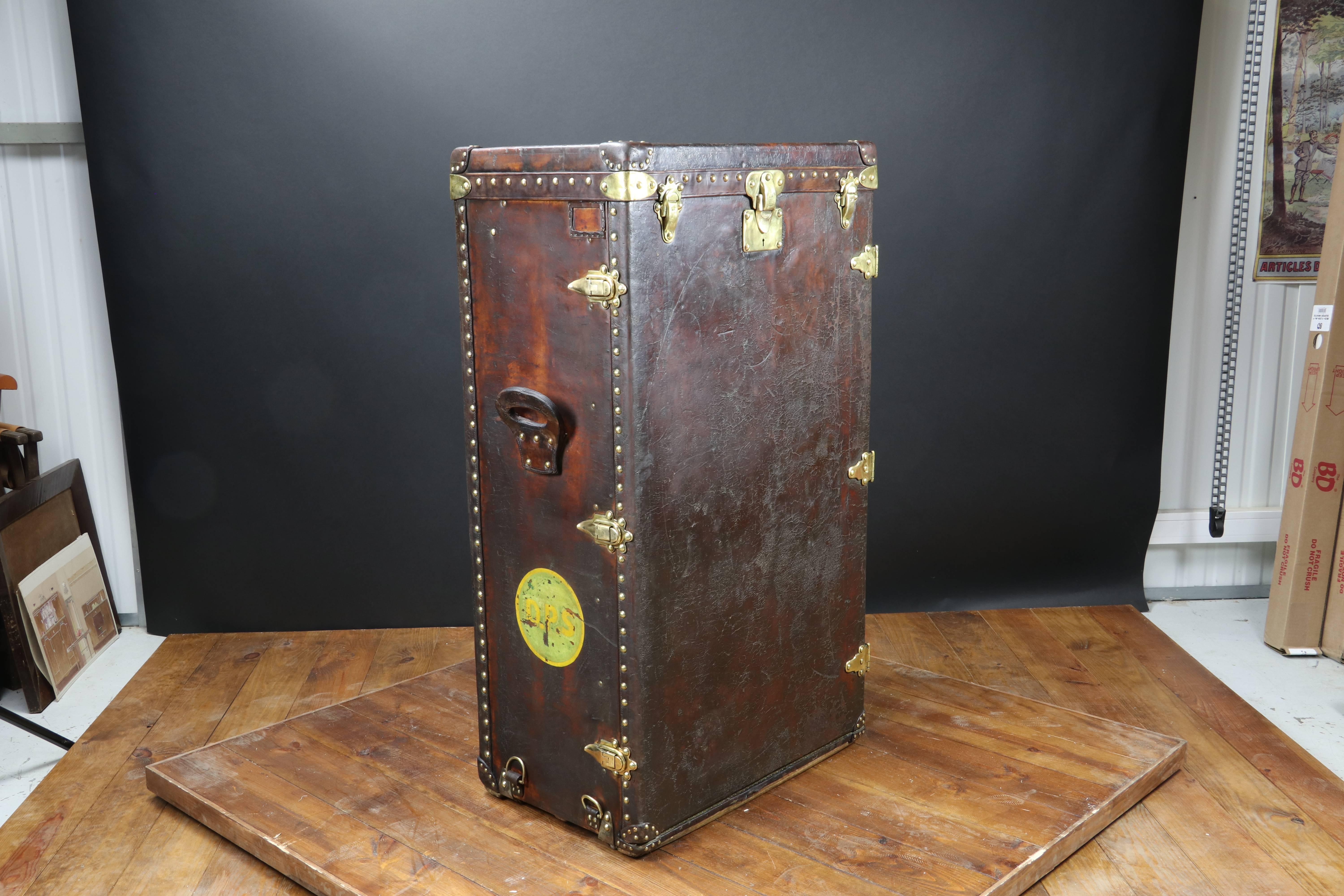 Mid-20th Century 1930s Louis Vuitton Lilly Pons Leather Trunk 30 Pairs of Shoes For Sale