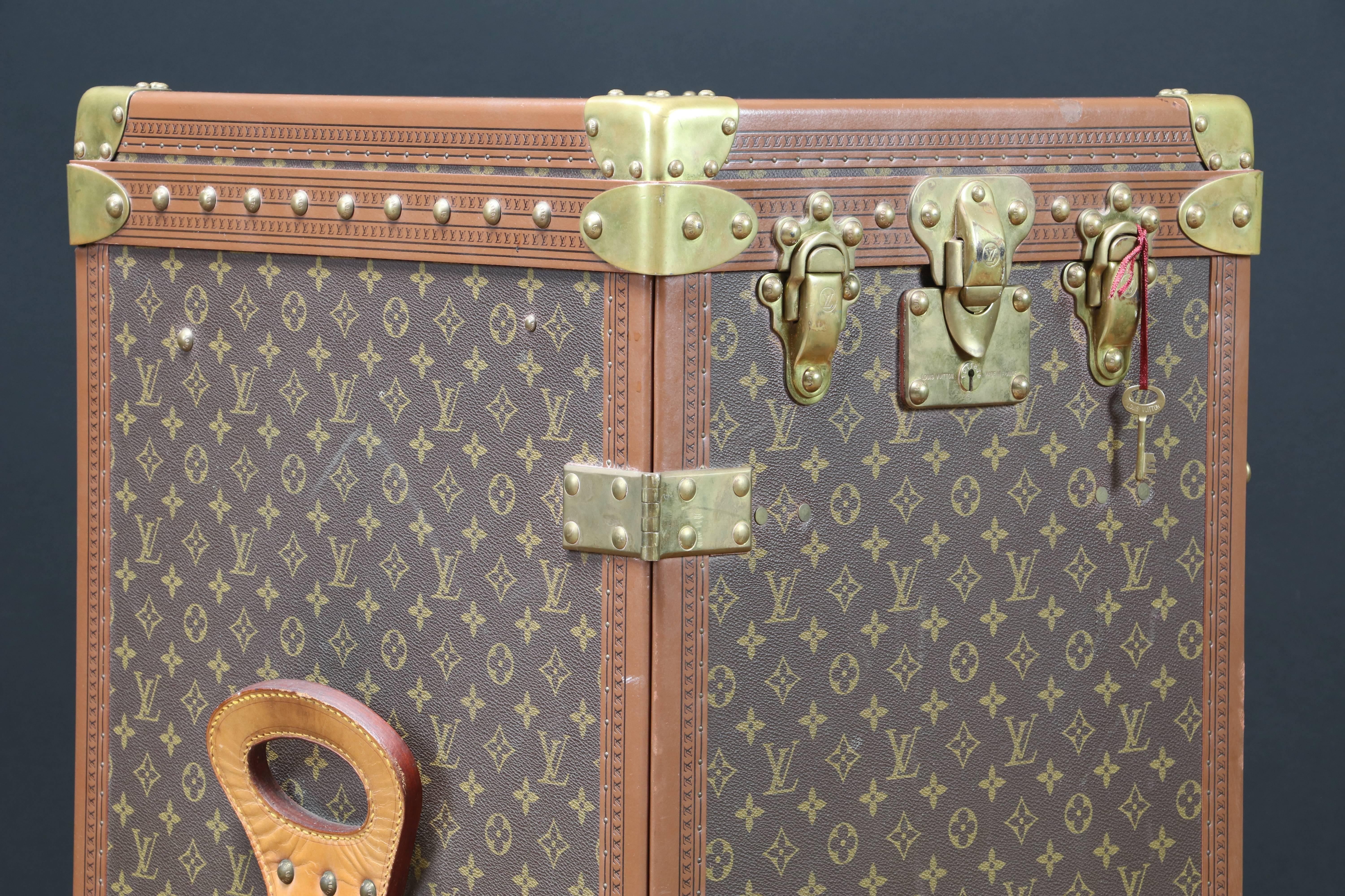 French 20th Century Very Rare and Exquisite Louis Vuitton Stokowski Writing Desk Trunk For Sale