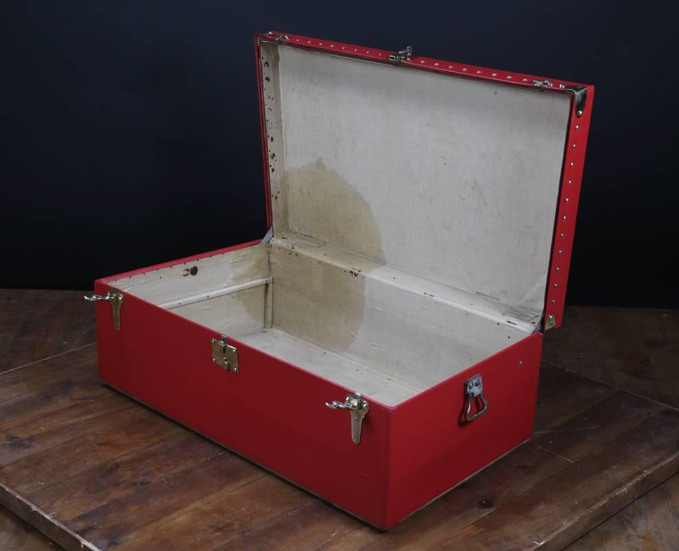 Louis Vuitton Red or Coated Canvas Trunk for Car, 1900s 2