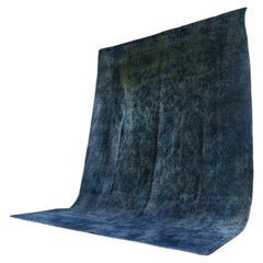 Tapis persan vintage noué à la main, bleu pâle vieilli, avec un motif abstrait