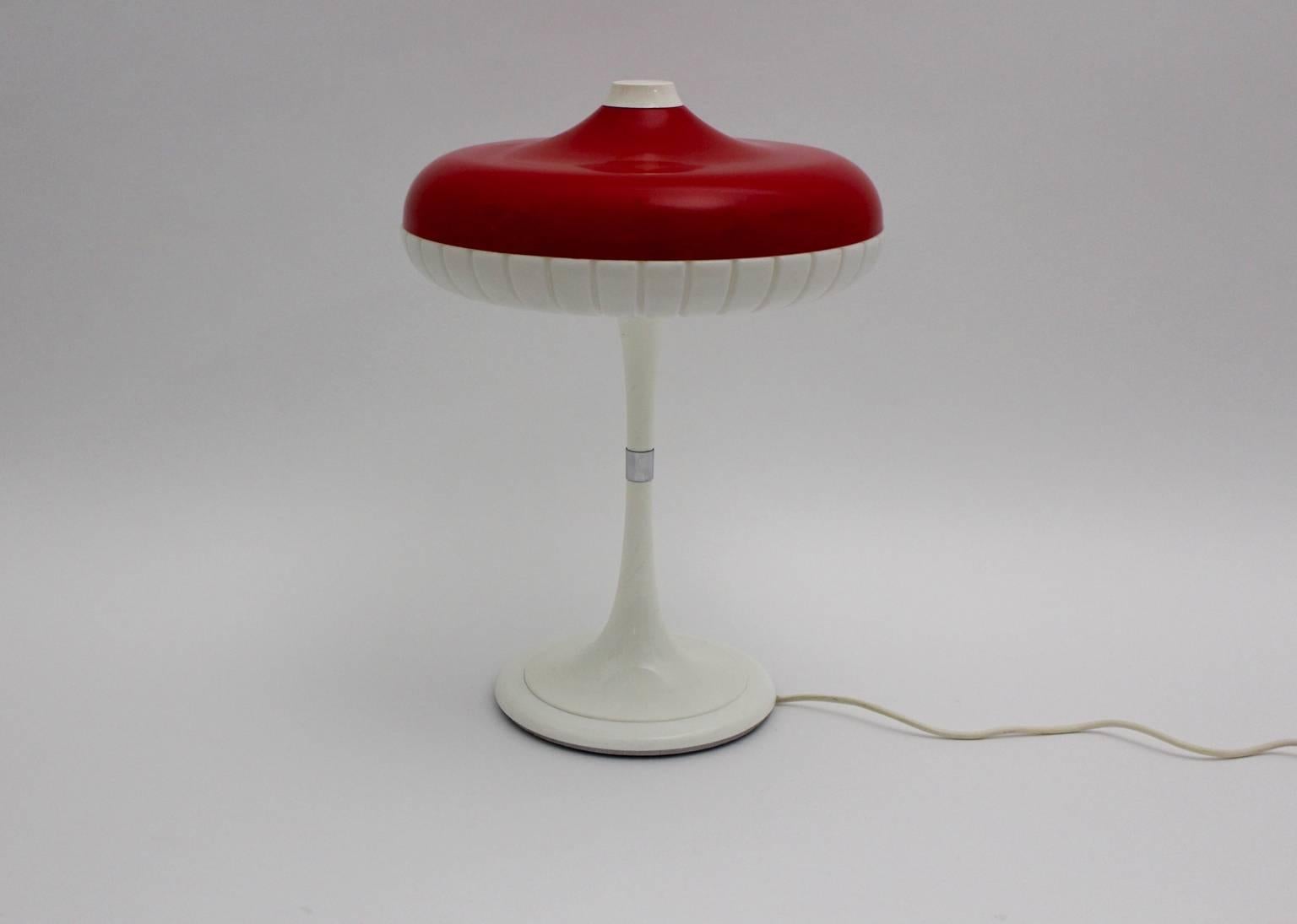 Laqué Lampe de bureau champignon rouge de l'ère spatiale Siform par Siemens, Allemagne, années 1960 en vente