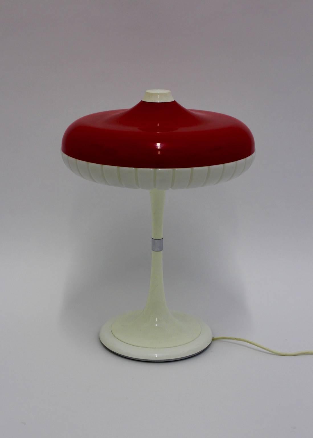 Ère spatiale Lampe de bureau champignon rouge de l'ère spatiale Siform par Siemens, Allemagne, années 1960 en vente