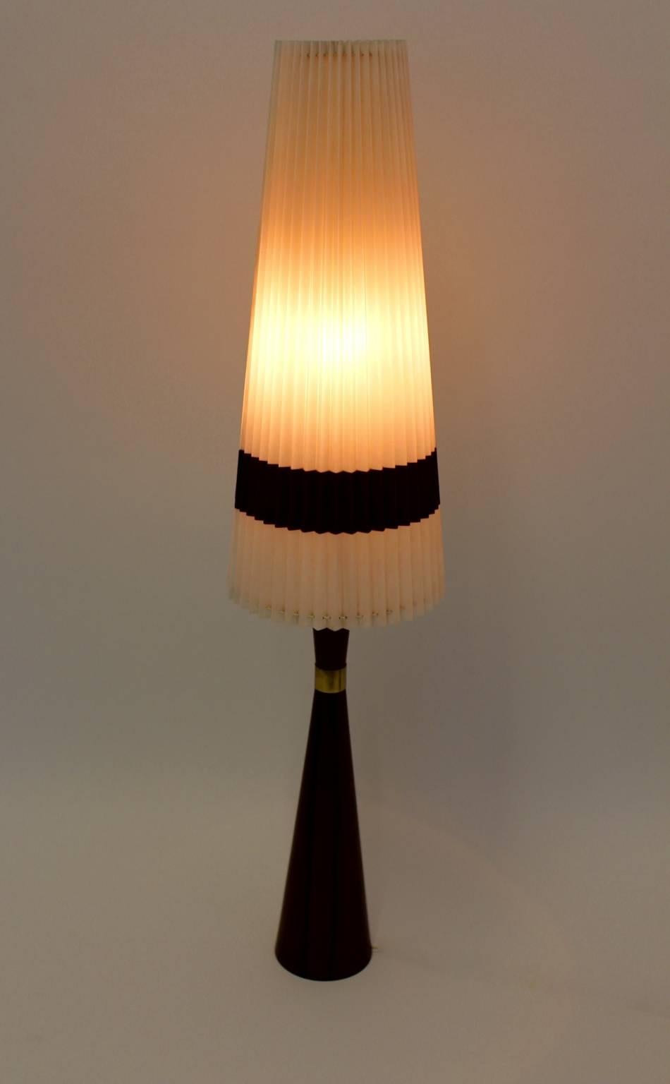 Mid-Century Modern Scandinavian Modern Vintage Teak and Brass Table Lamp circa 1960 For Sale