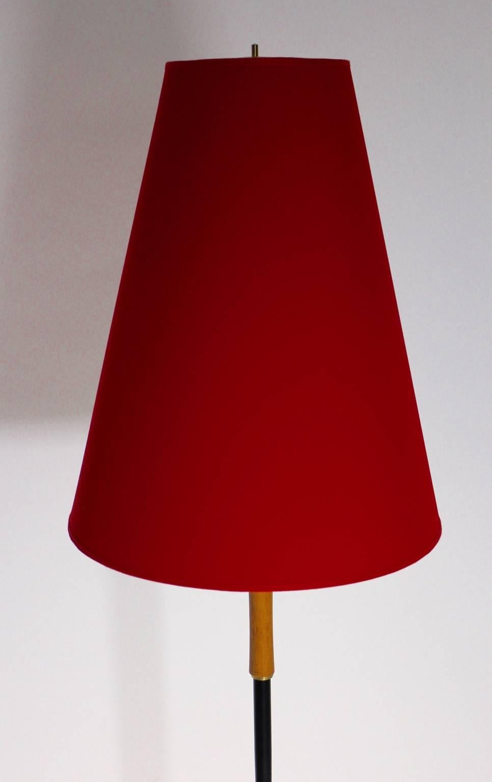 Mid Century Modern Red Black Vintage Tripod Floor Light by J. T. Kalmar 1950s In Good Condition For Sale In Vienna, AT