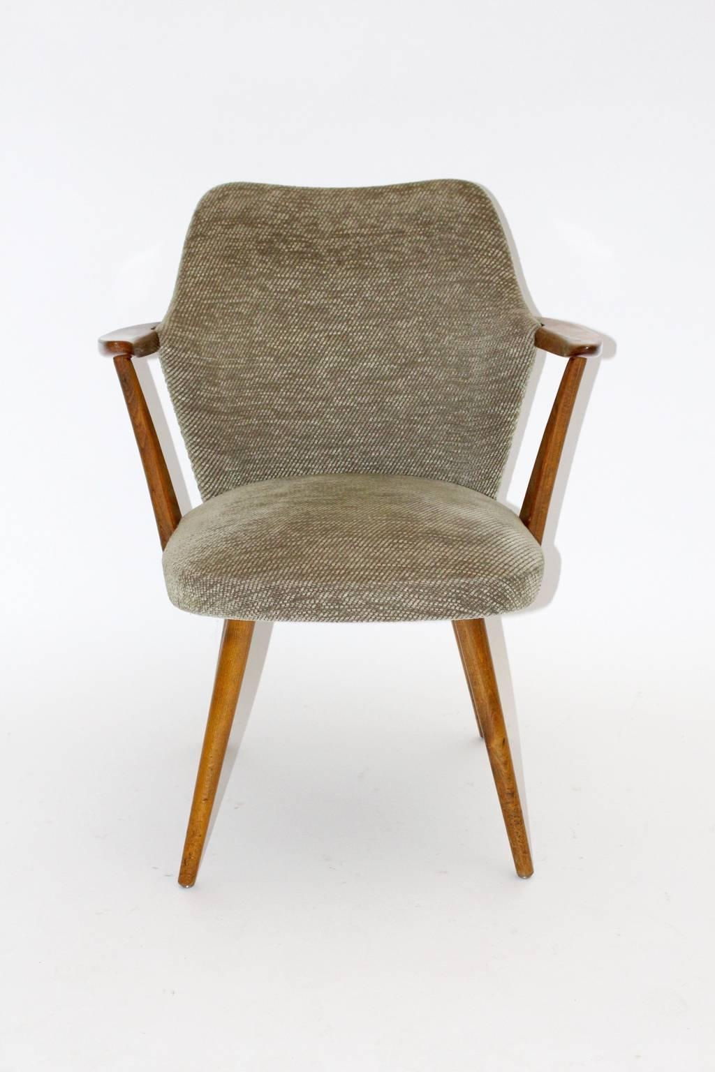 Moderner Sessel aus Buchenholz, Mid-Century Modern, Oswald Haerdtl zugeschrieben 1950er Jahre (Österreichisch) im Angebot