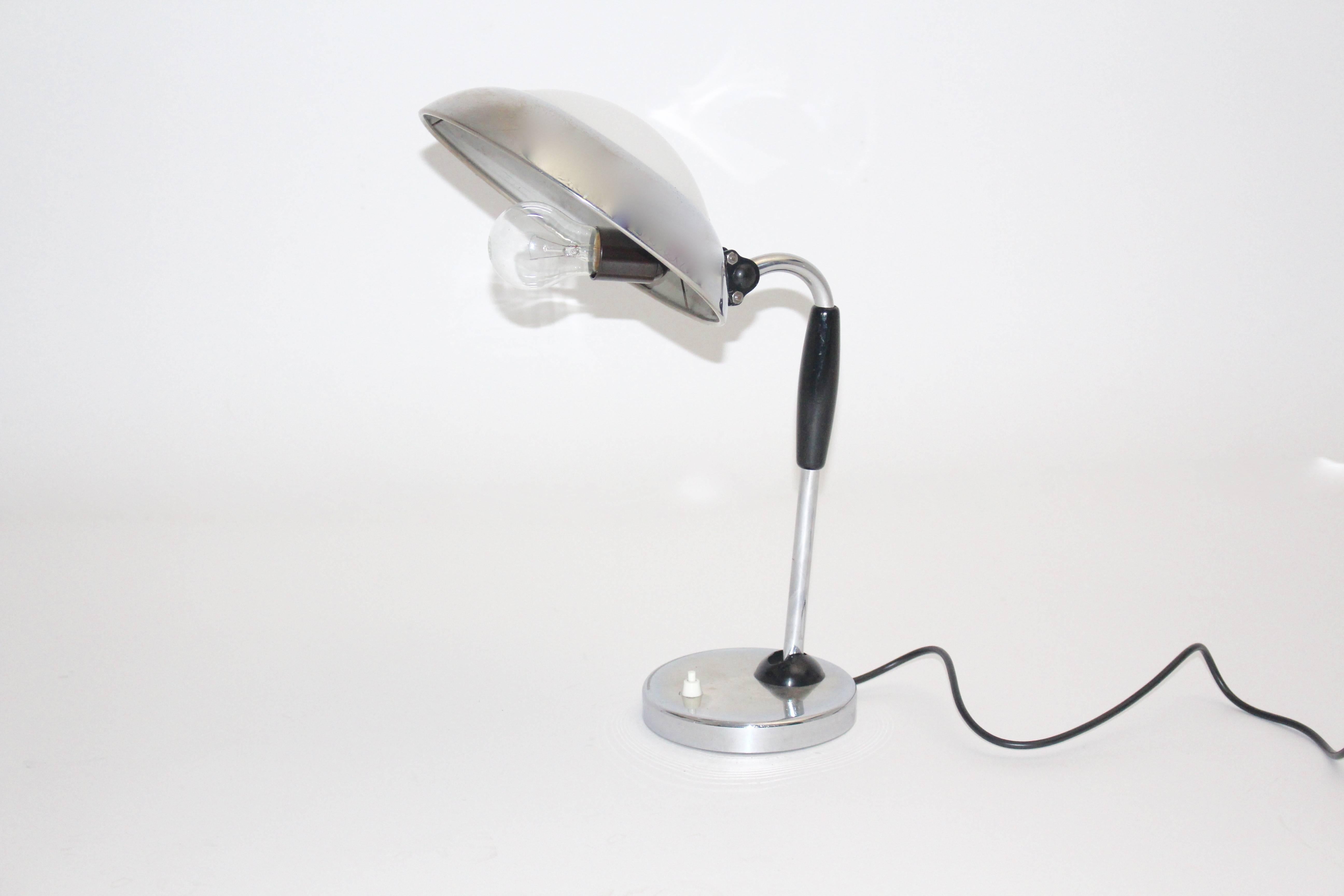 Laqué Lampe de bureau en métal Bauhaus vintage attribuée à Christian Dell, Allemagne, années 1930 en vente
