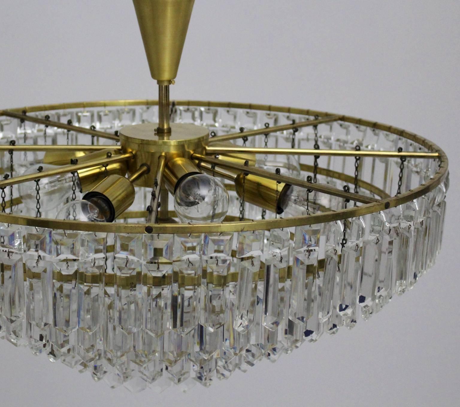 Mid-Century Modern Mid Century Modern Crystal Glass Vintage Chandelier by Bakalowits 1960s Austria For Sale