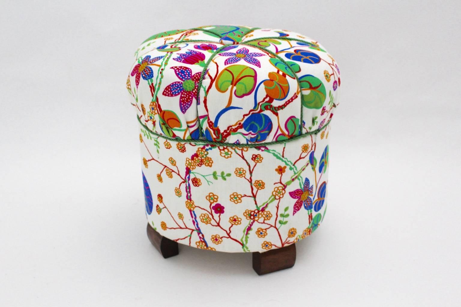 Austrian Art Deco Stool with Original Josef Frank Fabric, circa 1939 In Excellent Condition In Vienna, AT