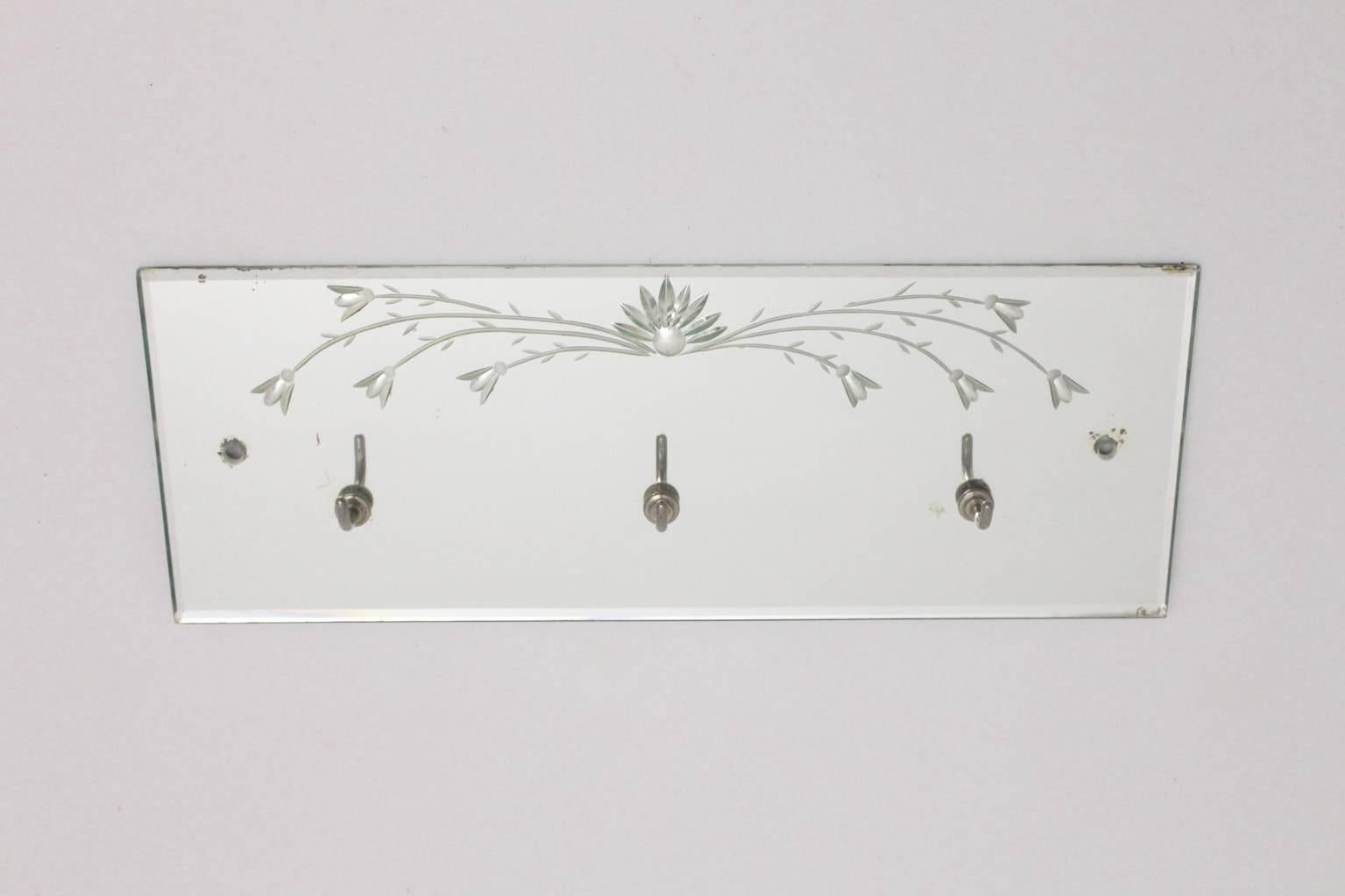 Mid-Century Modern Mid Century Modern Vintage Etched Mirror Glass Coat Rack, 1950s, Italy