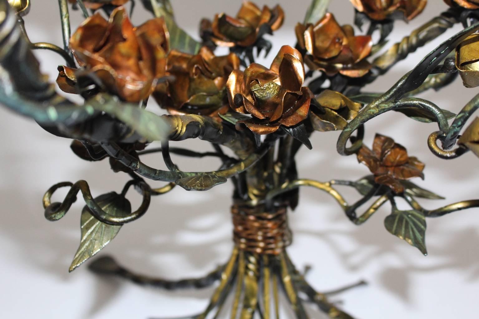 Hollywood Regency Stil Vintage Metall Blume Couchtisch Beistelltisch 1950er Jahre im Angebot 1
