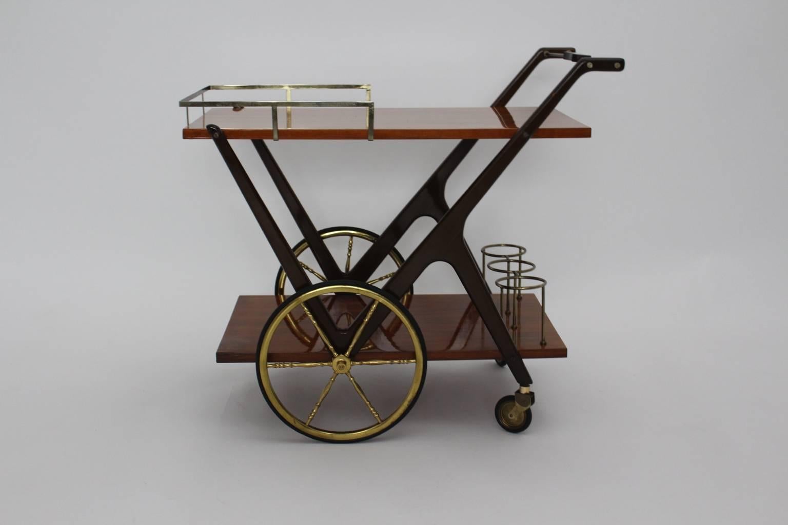 Mid Century Modern Vintage Cesare Lacca Bar Cart Italy 1950s Walnut Brass Wood (Lackiert)