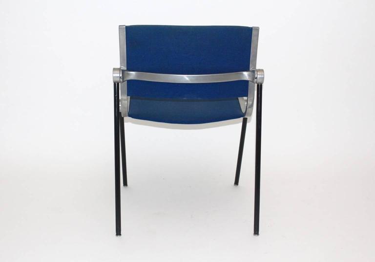 Mid Century Modern Blue Aluminum Vintage Chair Side Chair Vaghi circa 1960 Italy In Good Condition For Sale In Vienna, AT