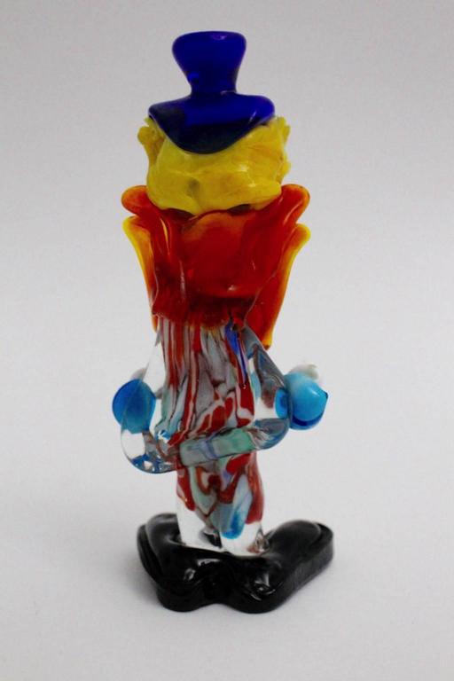  Mid-Century Modern Vintage Red Blue Yellow Murano Glass Clown, Italy, 1950s In Good Condition For Sale In Vienna, AT