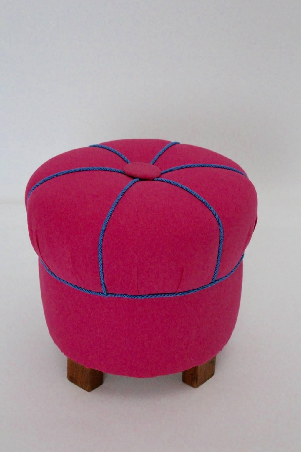 Art Deco Pink Textile Beech Vintage Stool 1930s Austria In Good Condition For Sale In Vienna, AT