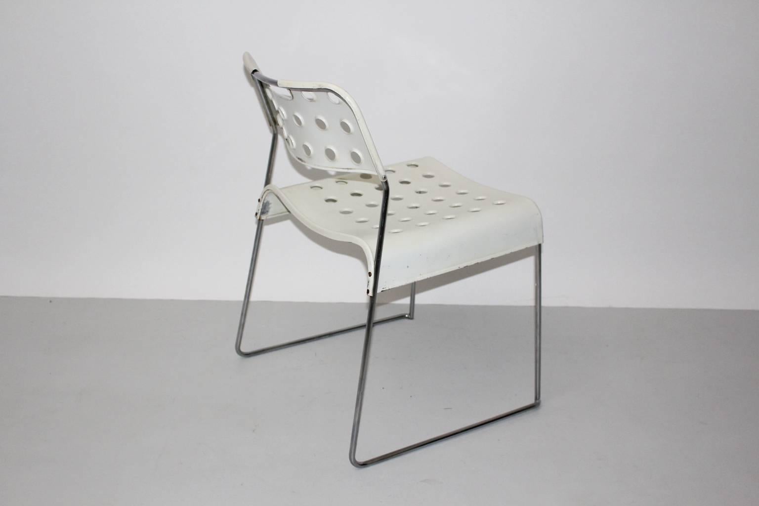 Mid-Century Modern Space Age Vintage White Metal Chair or Side Chair by Rodney Kinsman, 1971 For Sale