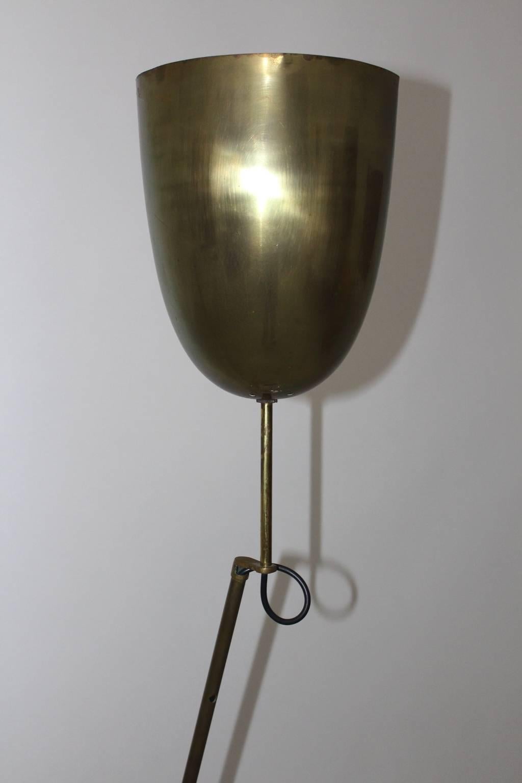 Mid-Century Modern Brass Vintage Splayfoot Floor Lamp, Austria, 1950s In Good Condition In Vienna, AT