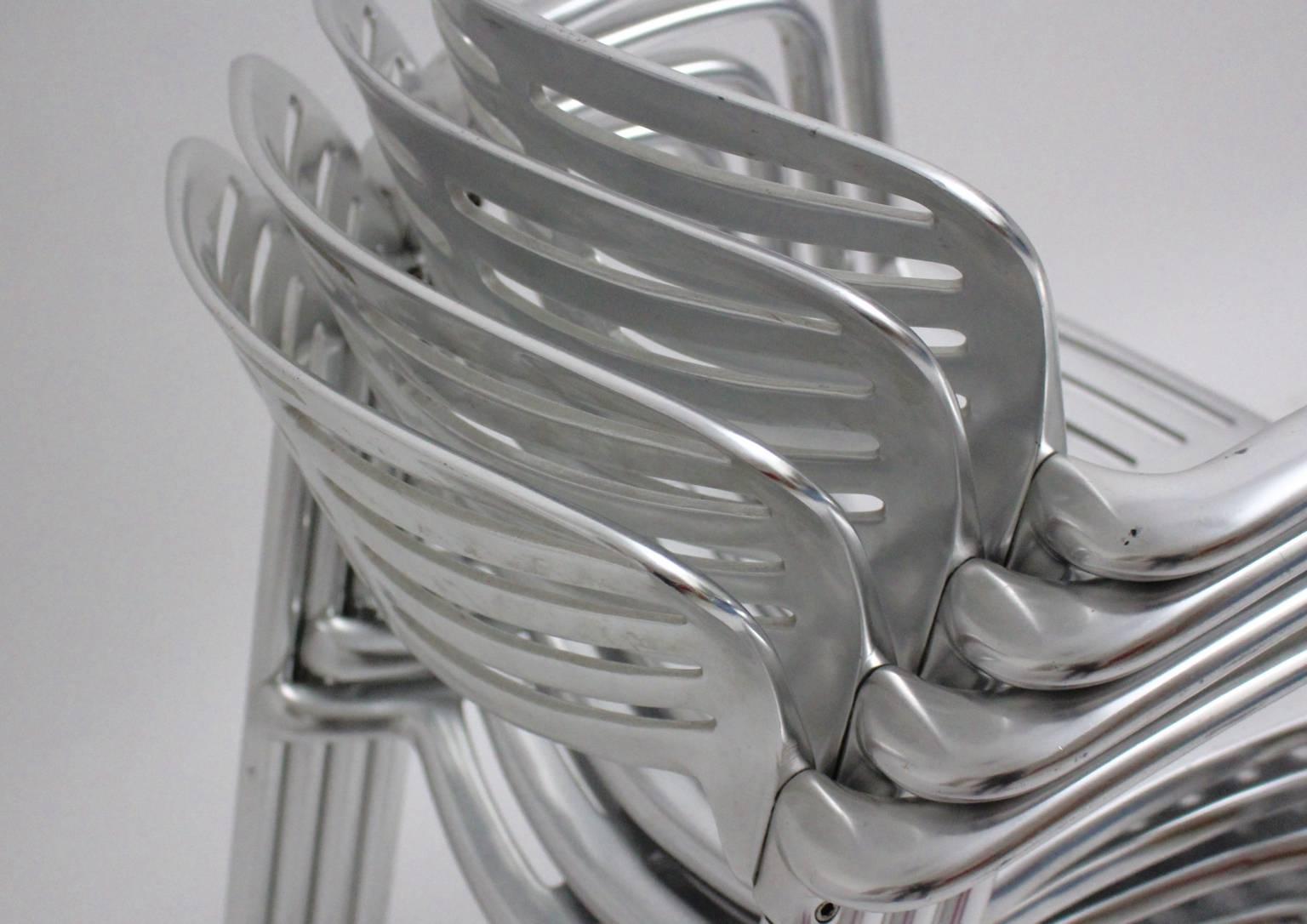 Chaises empilables modernes en aluminium Chaises de jardin Chaises de salle à manger Chaises Jorge Pensi 1980 en vente 2