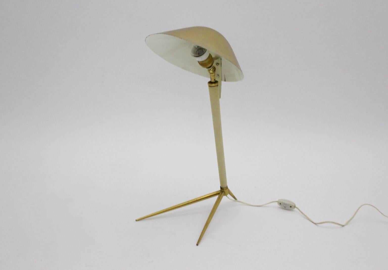 Mid Century VintageBrass Table Lamp attr Gio Ponti for Fontana Arte, Italy, 1950 2