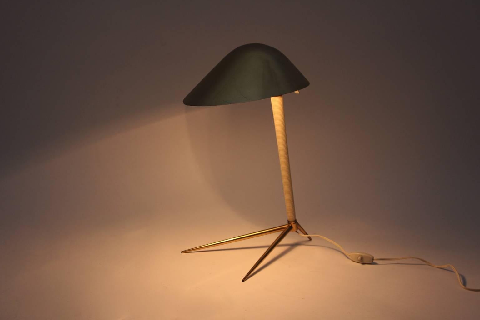 Mid Century VintageBrass Table Lamp attr Gio Ponti for Fontana Arte, Italy, 1950 3