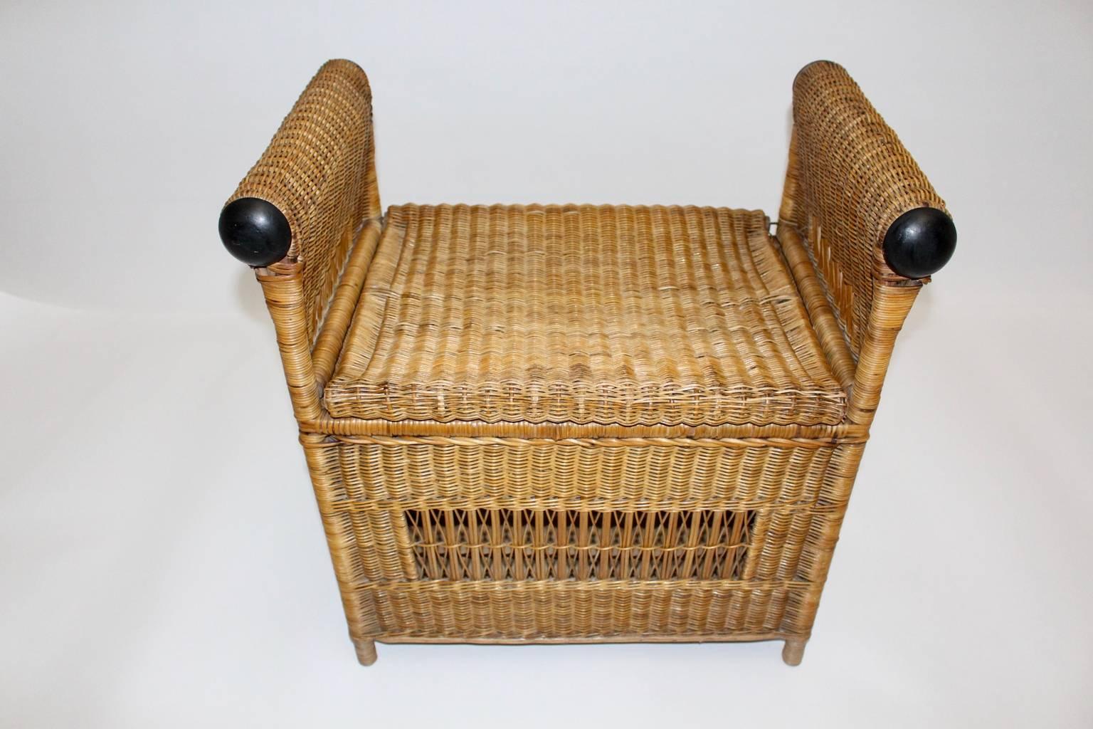 Jugendstil Wicker Bench by Prag Rudniker Korbwarenfabrikation Vienna, circa 1910