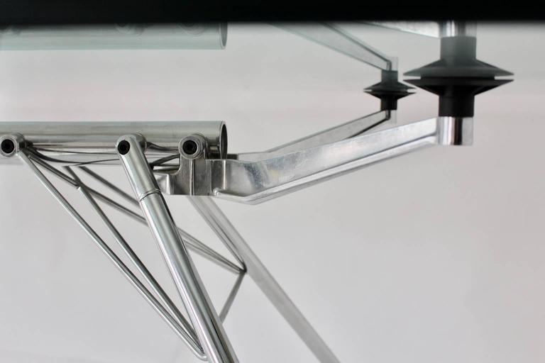 Modernist Vintage Chrome and Glass Dining Table Nomos by Sir Norman Foster 1986  For Sale 5