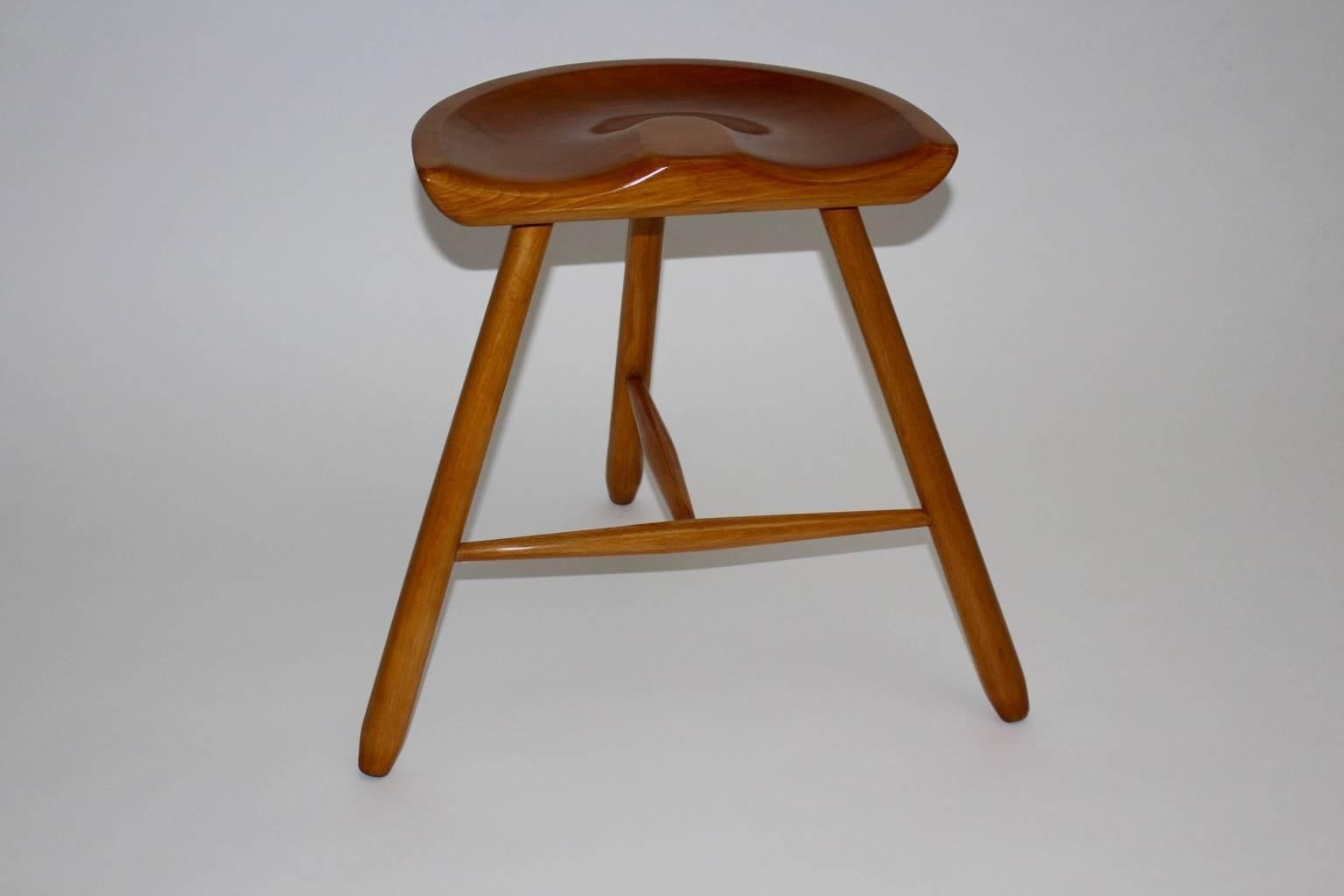 Art Deco Vintage Brown Maple Stool with Three Legs circa 1933 Vienna For Sale 3