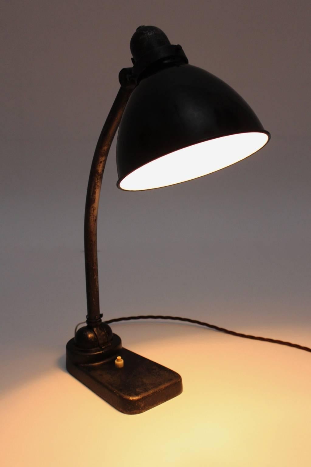 Black Bauhaus Vintage Metal Table Lamp by Christian Dell, 1930s, Germany In Good Condition For Sale In Vienna, AT