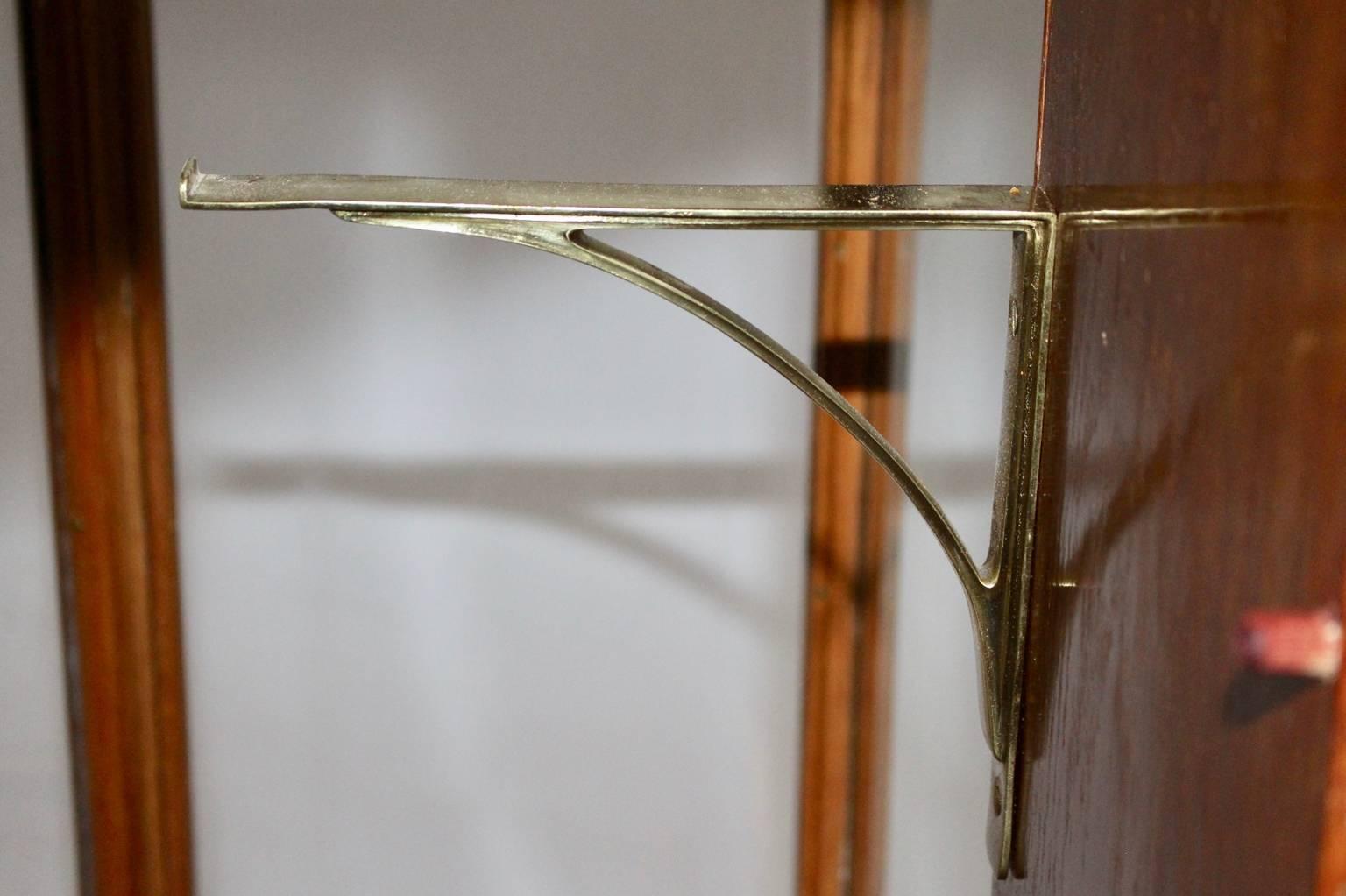 Art Deco Era Vintage Oak Glass Brass Thonet Showcase Vitrine Austria, circa 1920 For Sale 3