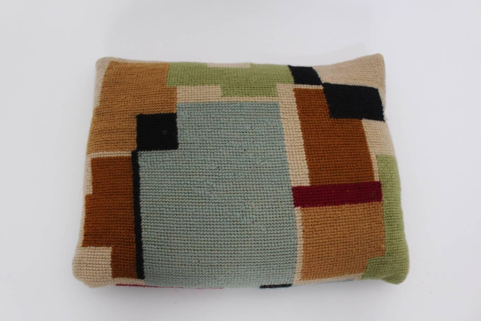 Bauhaus Style Hand Embroidery Wool Pillow with Geometric Design, 1920s In Good Condition For Sale In Vienna, AT