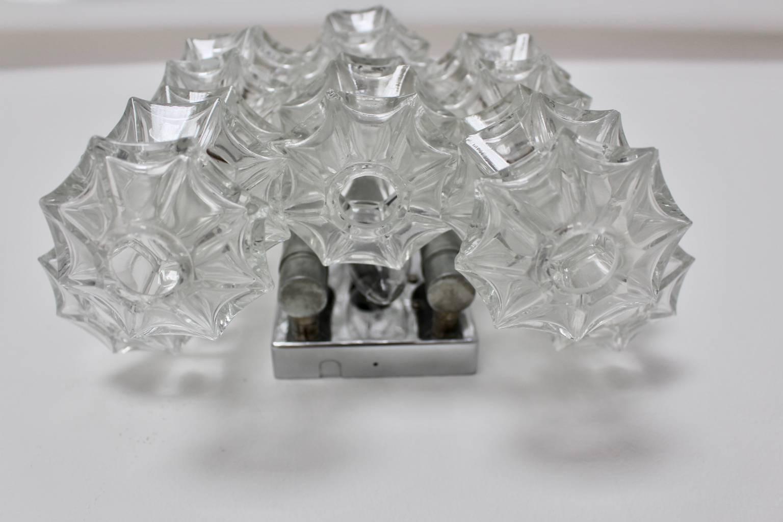 Apliques Pagoda by Kalmar Vienna circa 1969 Juego de dos en venta 2