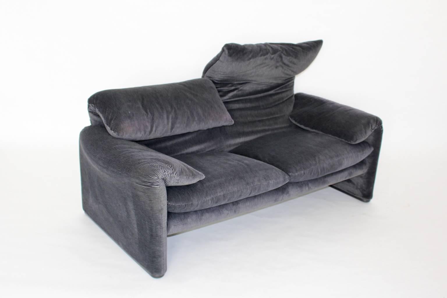 cassina vintage sofa