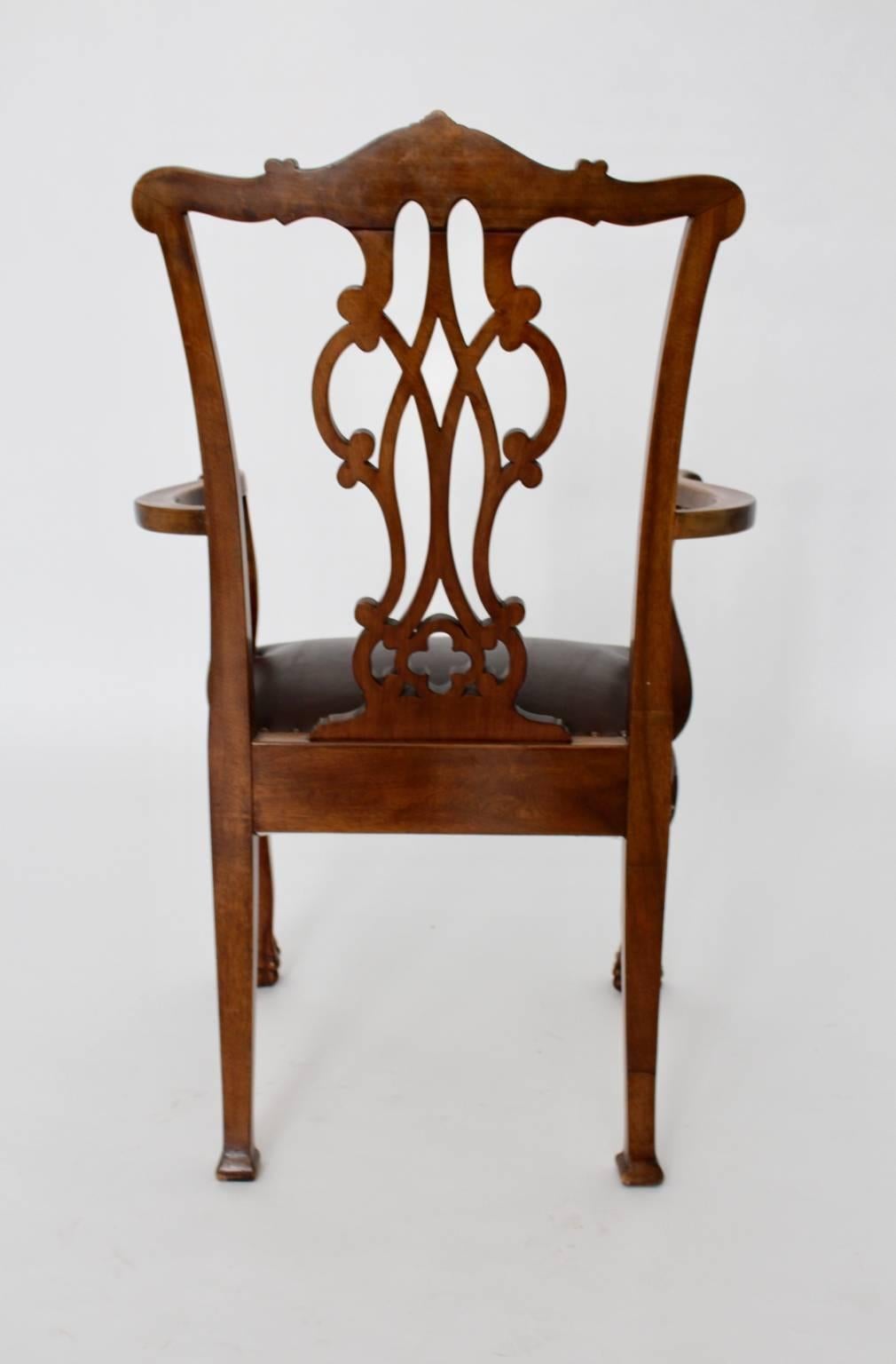 Art Deco Walnut Vintage Chippendale Style Armchair, circa 1920 In Good Condition For Sale In Vienna, AT