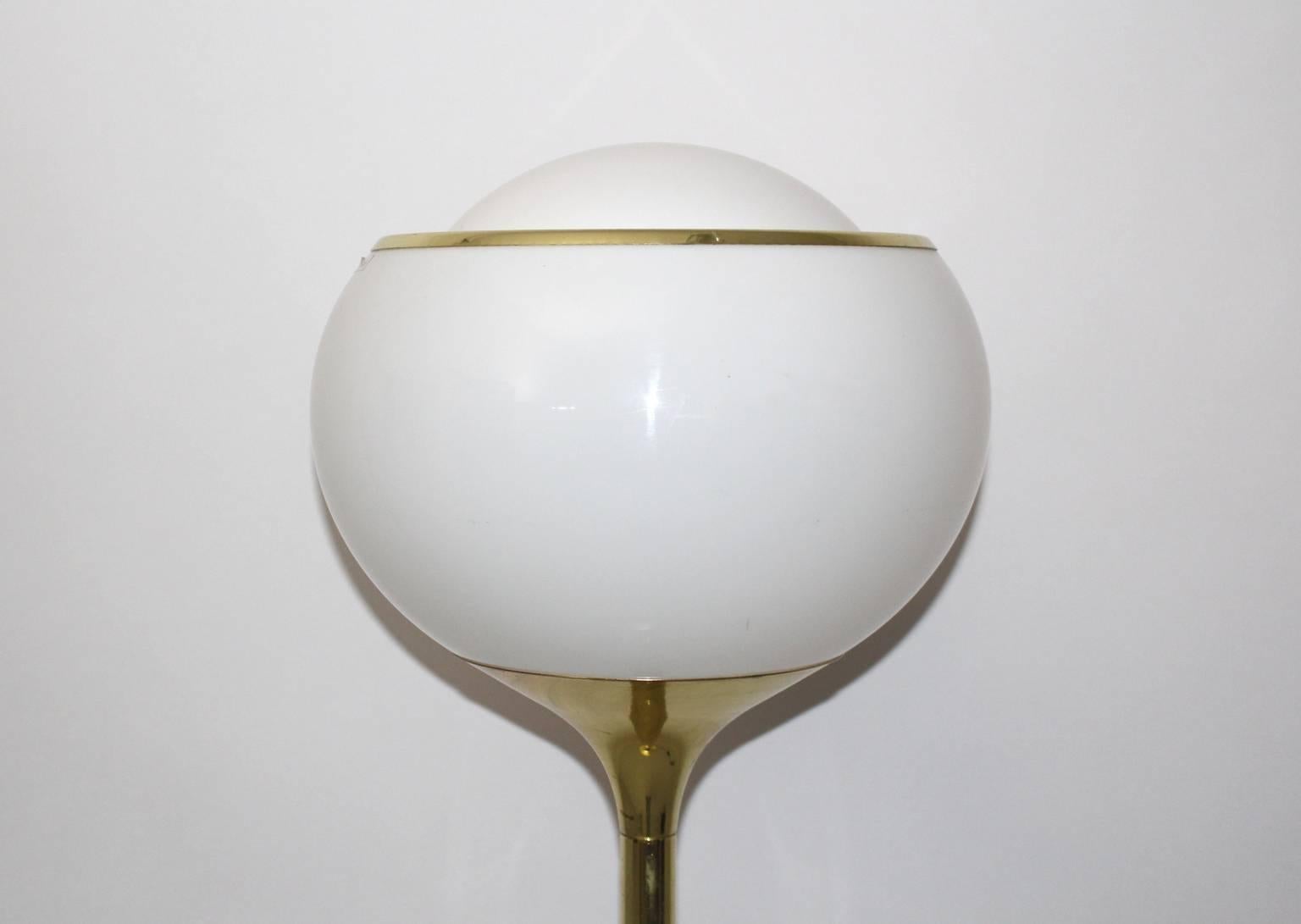 Mid-Century Modern Space Age Vintage Brass Floor Lamp by Harvey Guzzini, circa 1970 For Sale