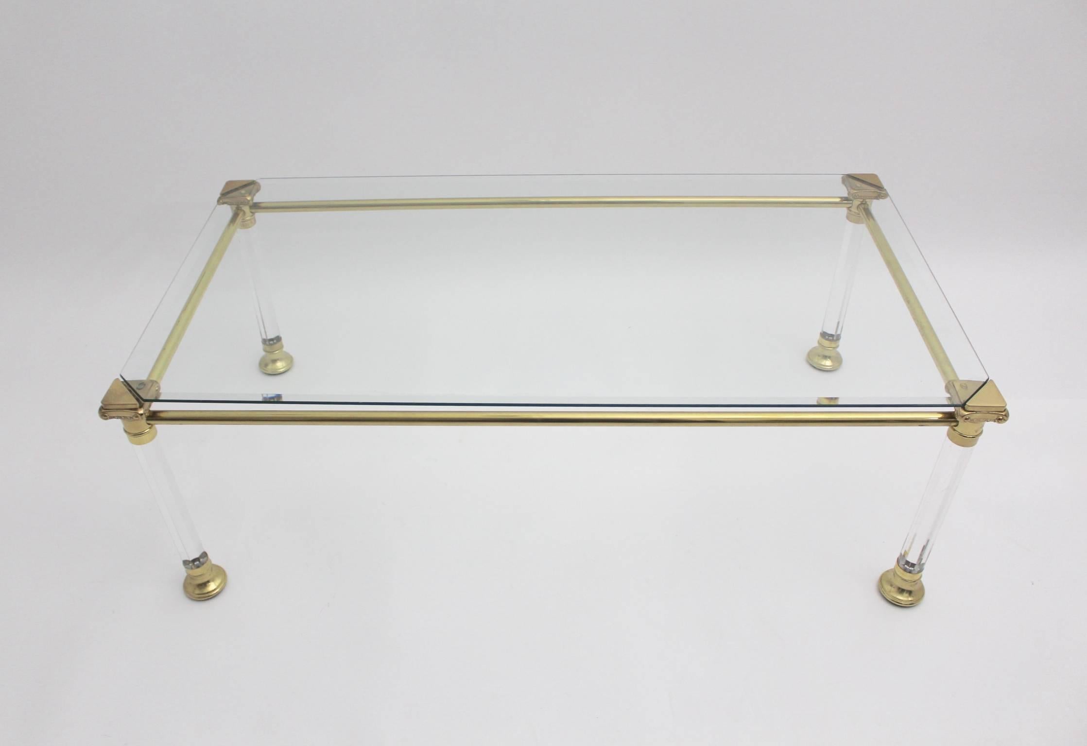 Mid-Century Modern Hollywood Regency Vintage Lucite and Brass Coffee Table, Italy, 1970s